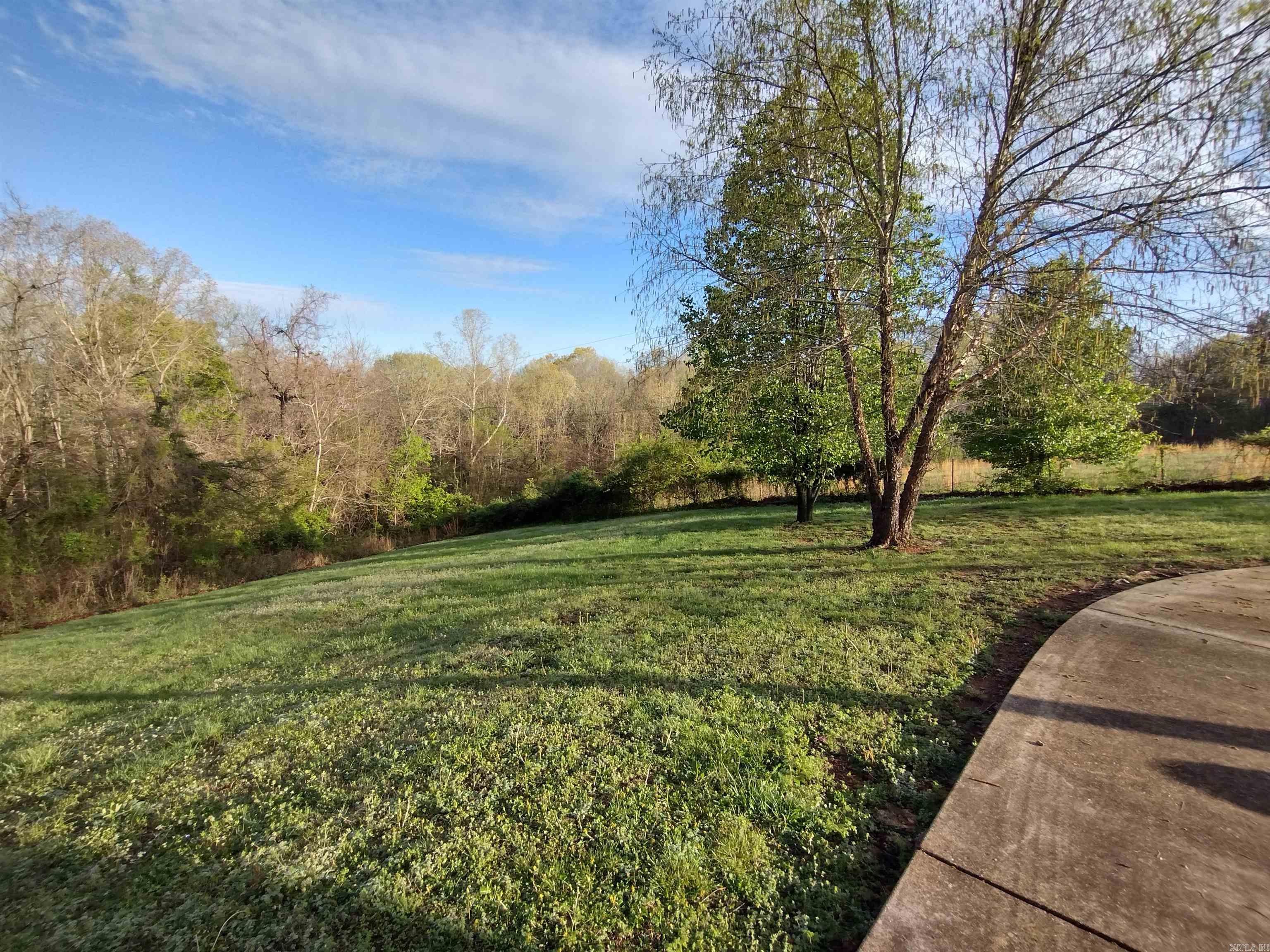649  County Charm RD  Mountain View, AR