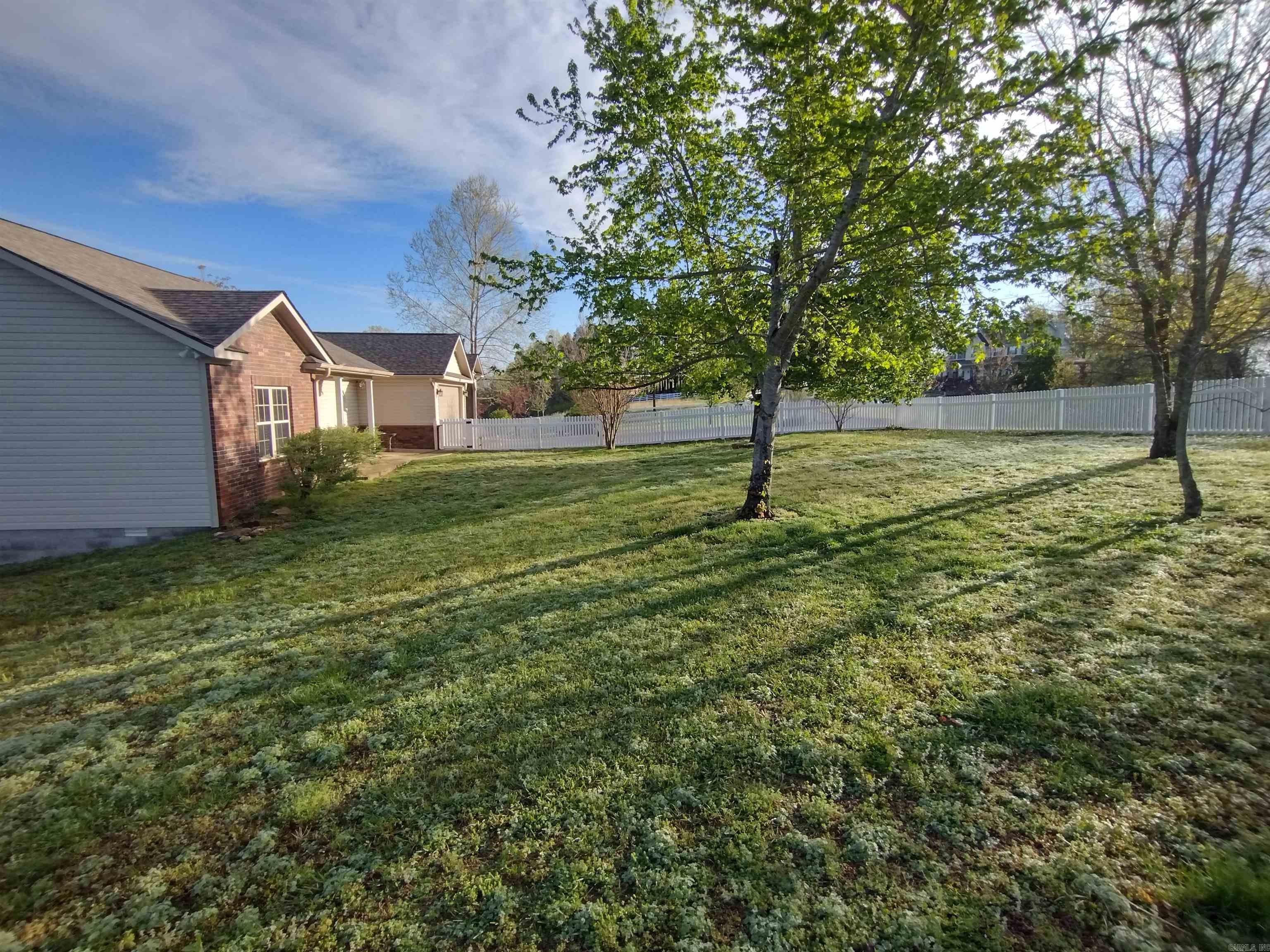 649  County Charm RD  Mountain View, AR