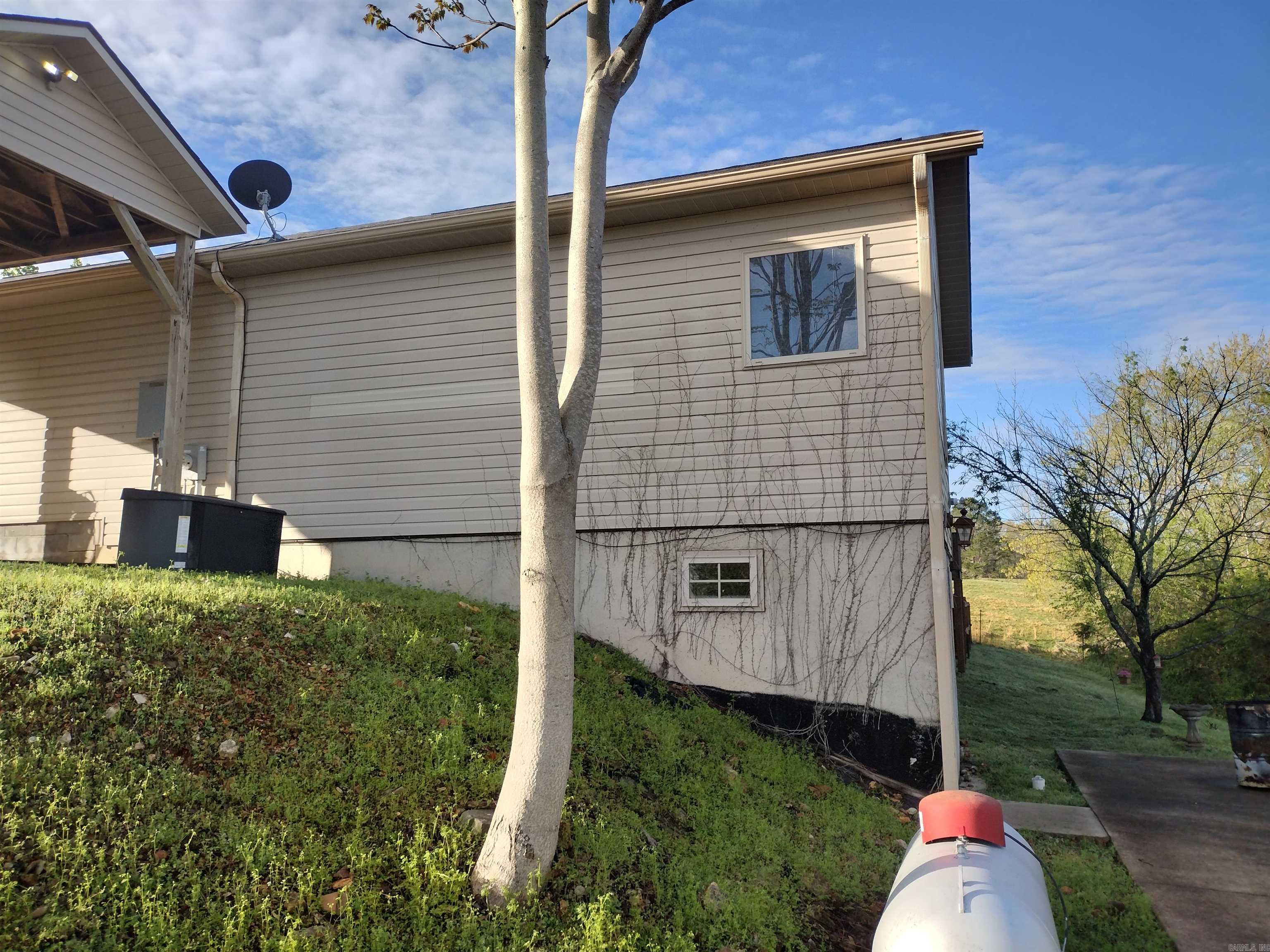 649  County Charm RD  Mountain View, AR