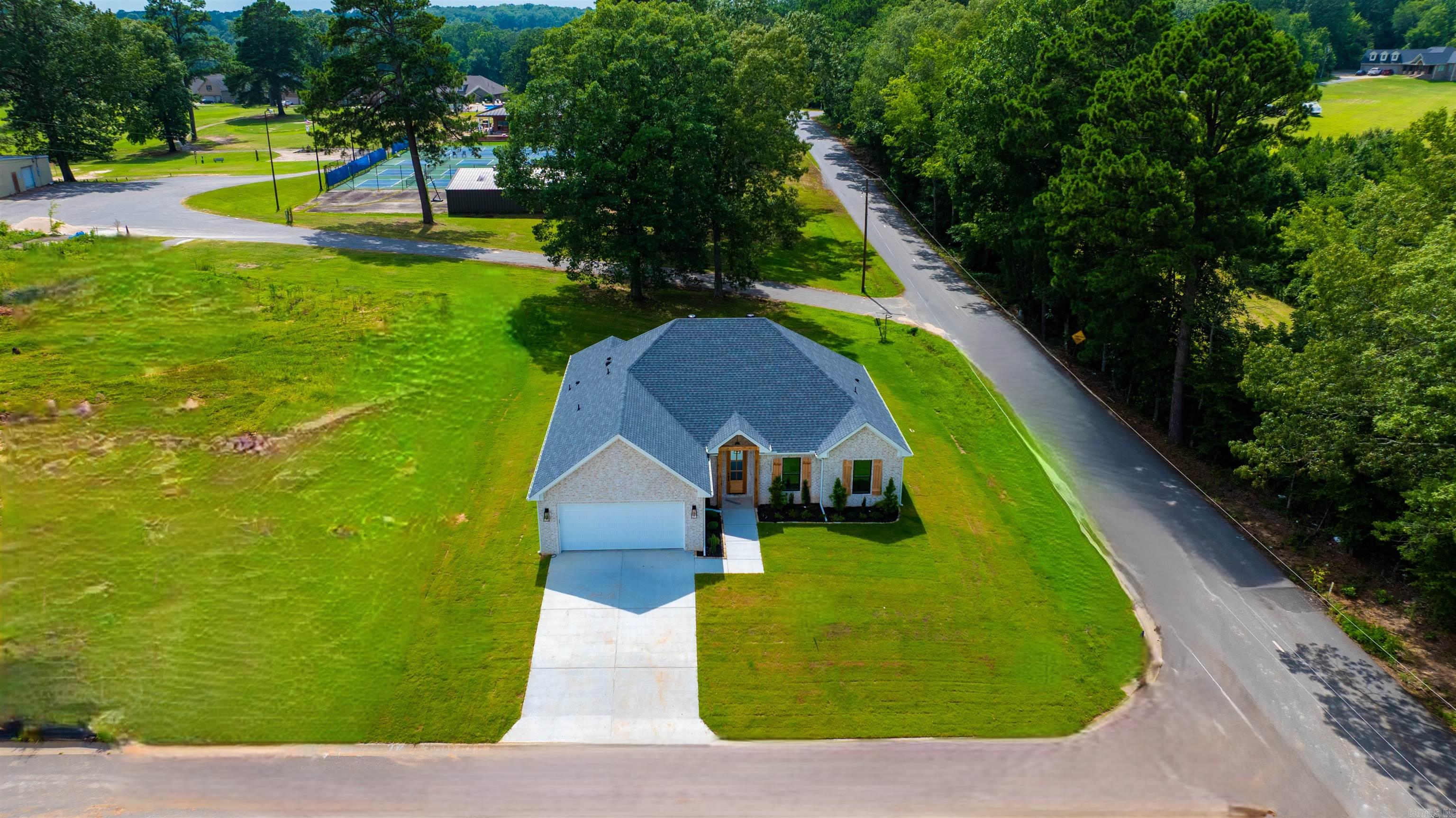 156 Harmony Hills Haskell, AR 72015