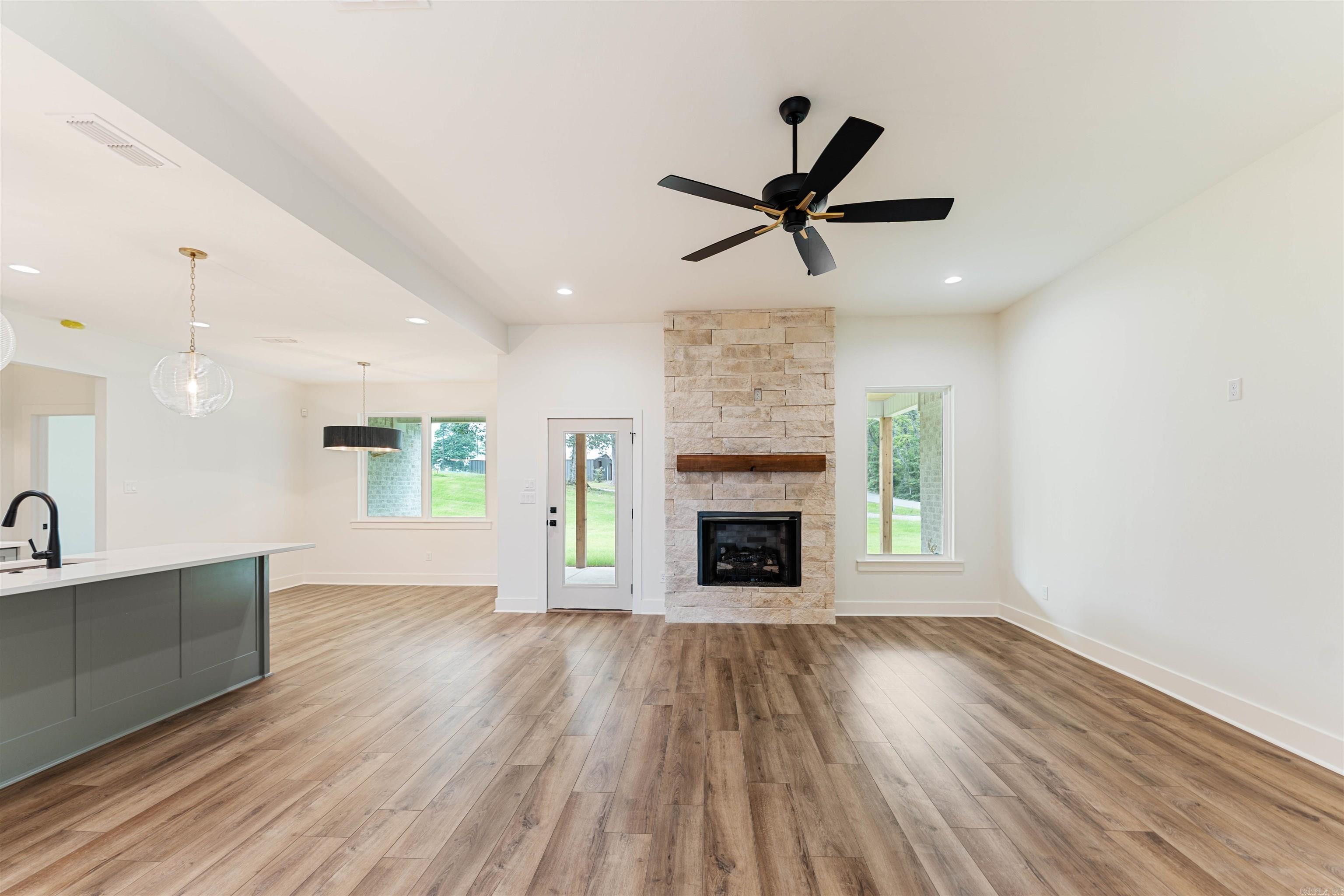 156 Harmony Hills Haskell, AR 72015