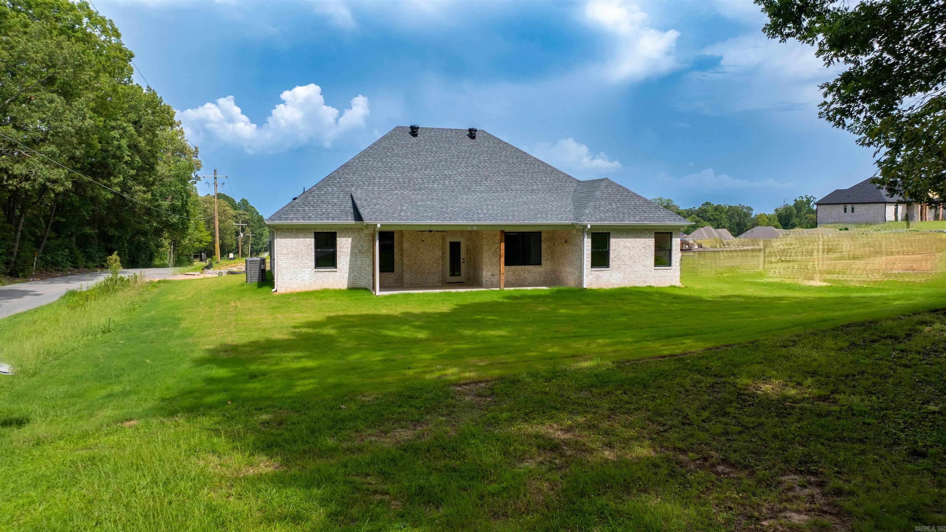 156 Harmony Hills Haskell, AR 72015