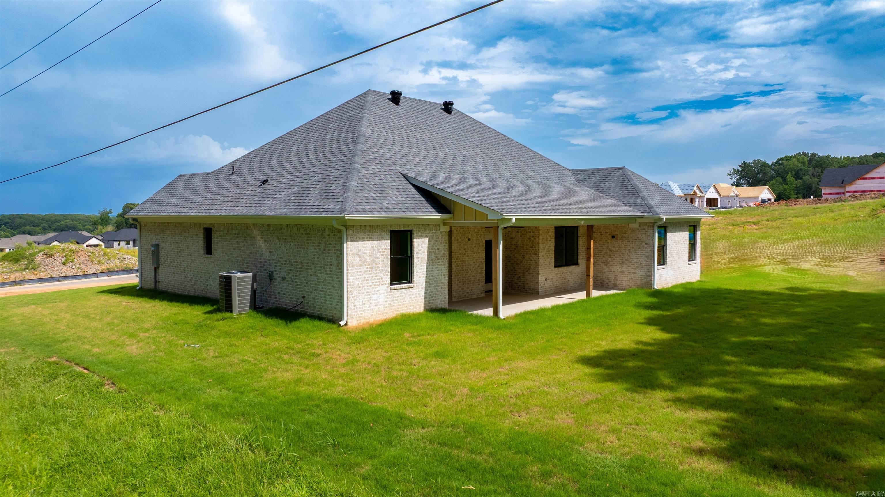 156 Harmony Hills Haskell, AR 72015