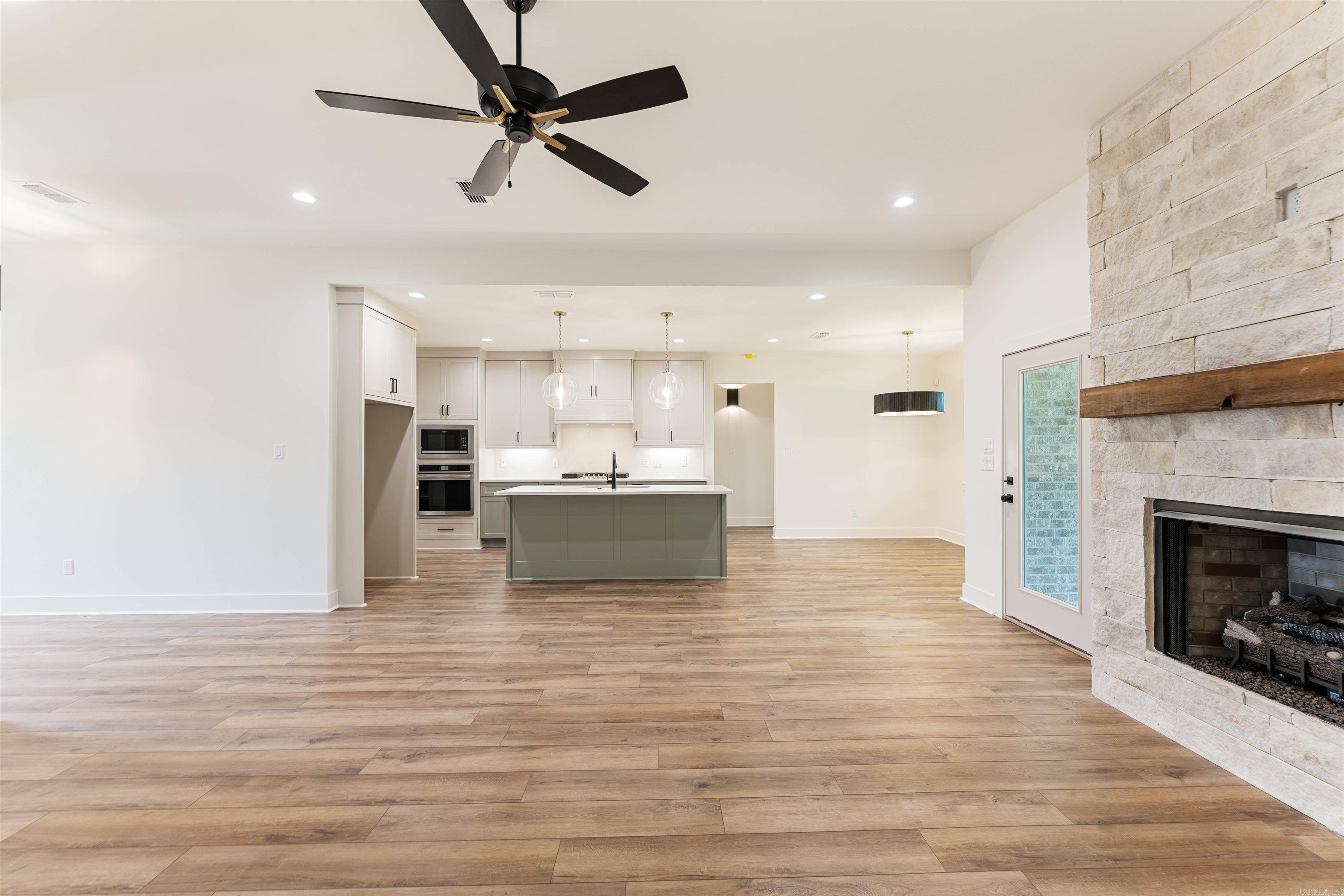 156 Harmony Hills Haskell, AR 72015