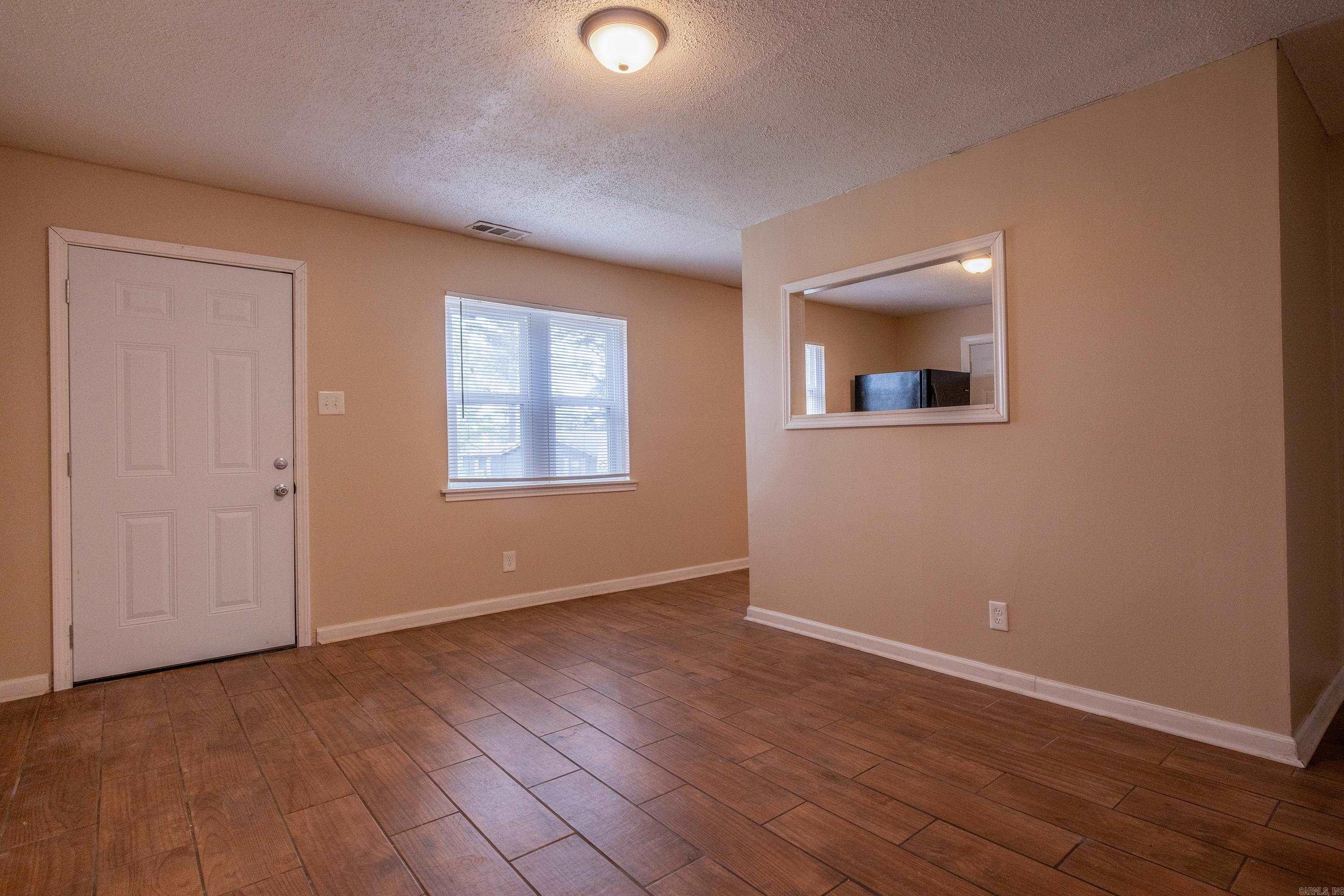 6610 E Wakefield  Little Rock, AR