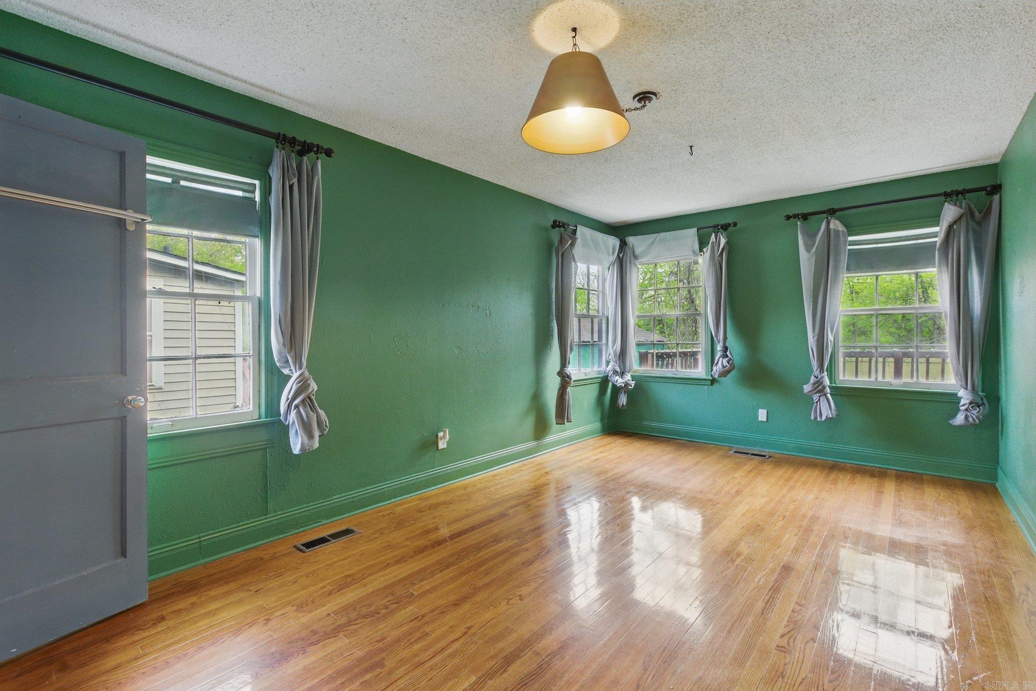 3319 W Capitol  Little Rock, AR