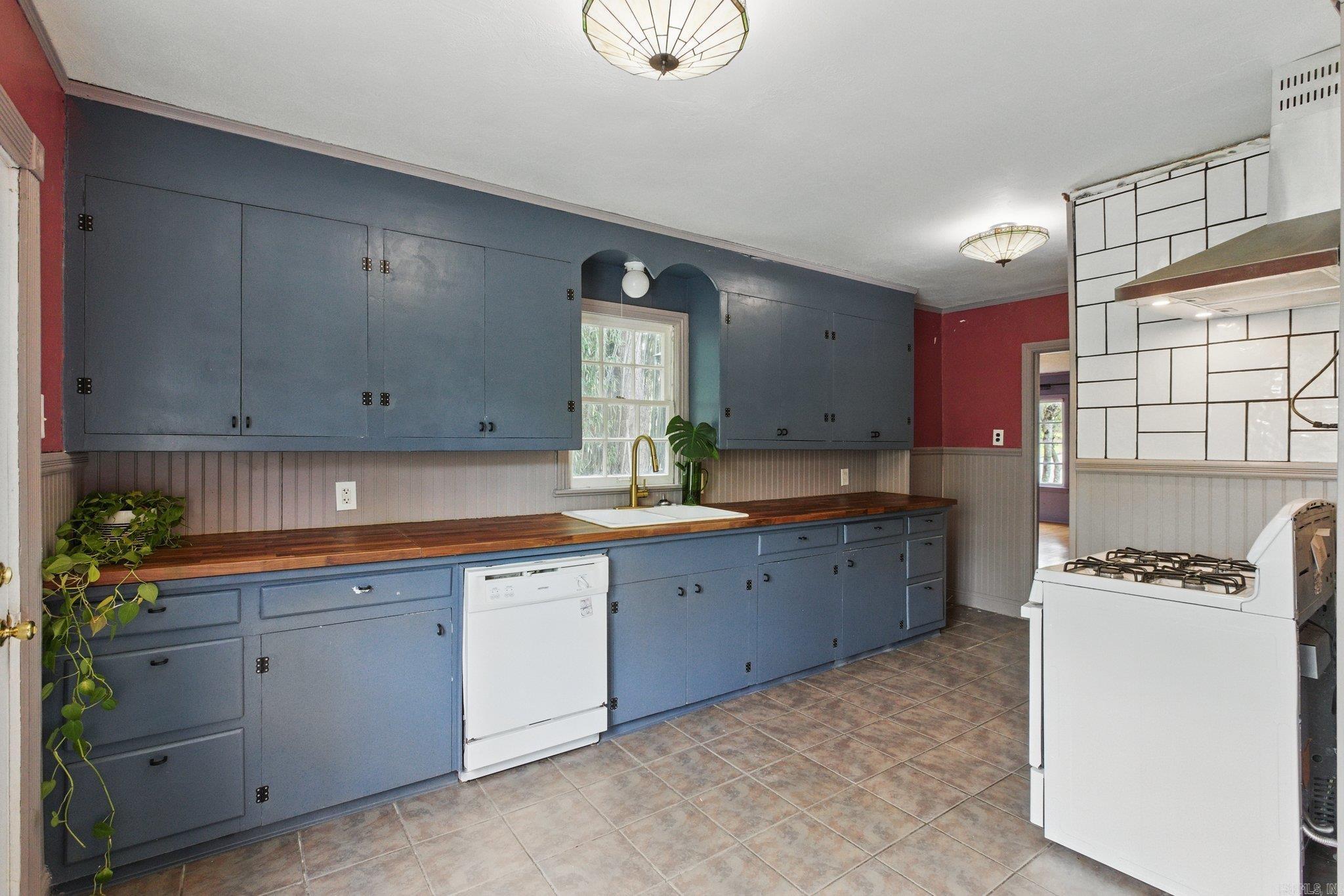 3319 W Capitol  Little Rock, AR