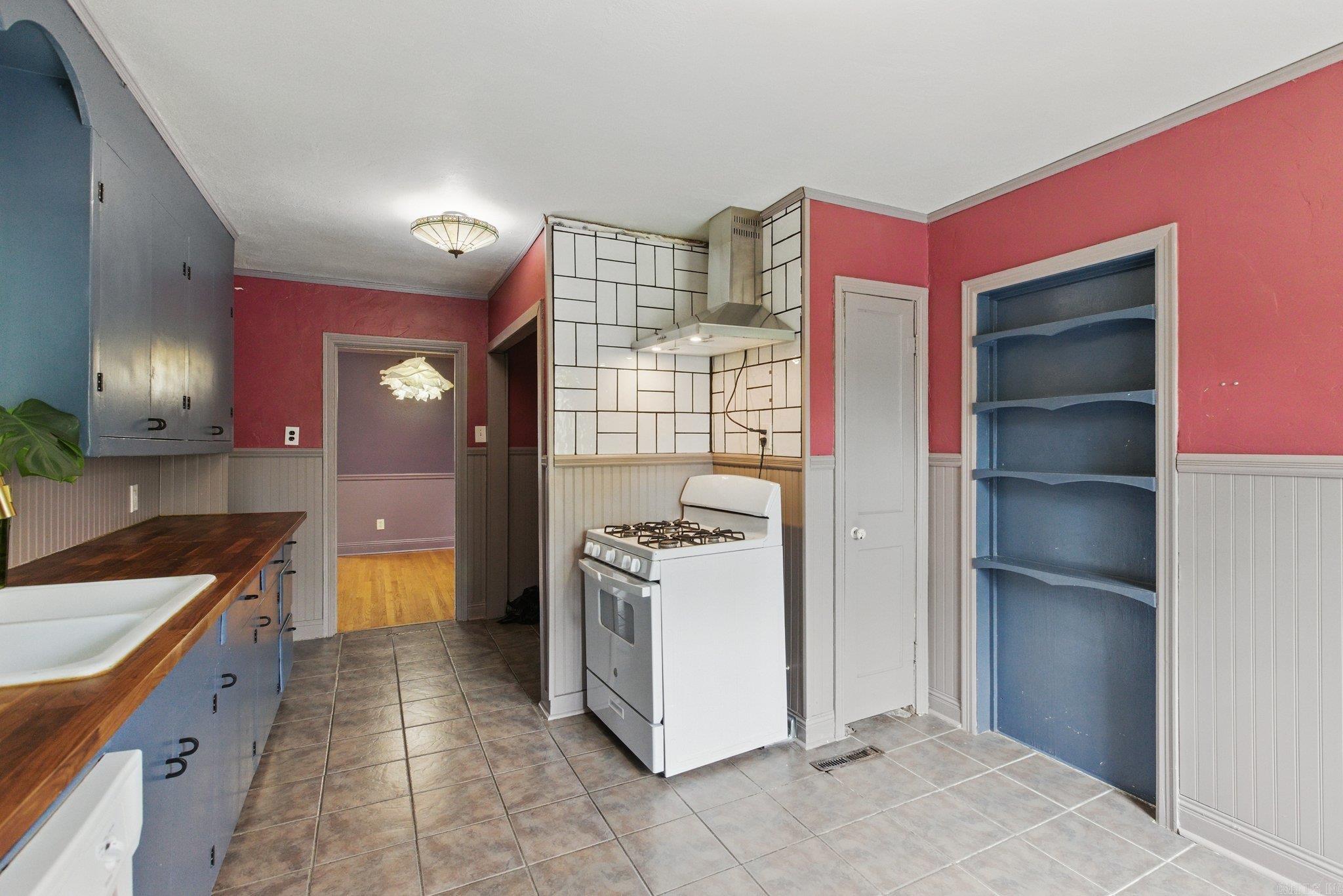 3319 W Capitol  Little Rock, AR