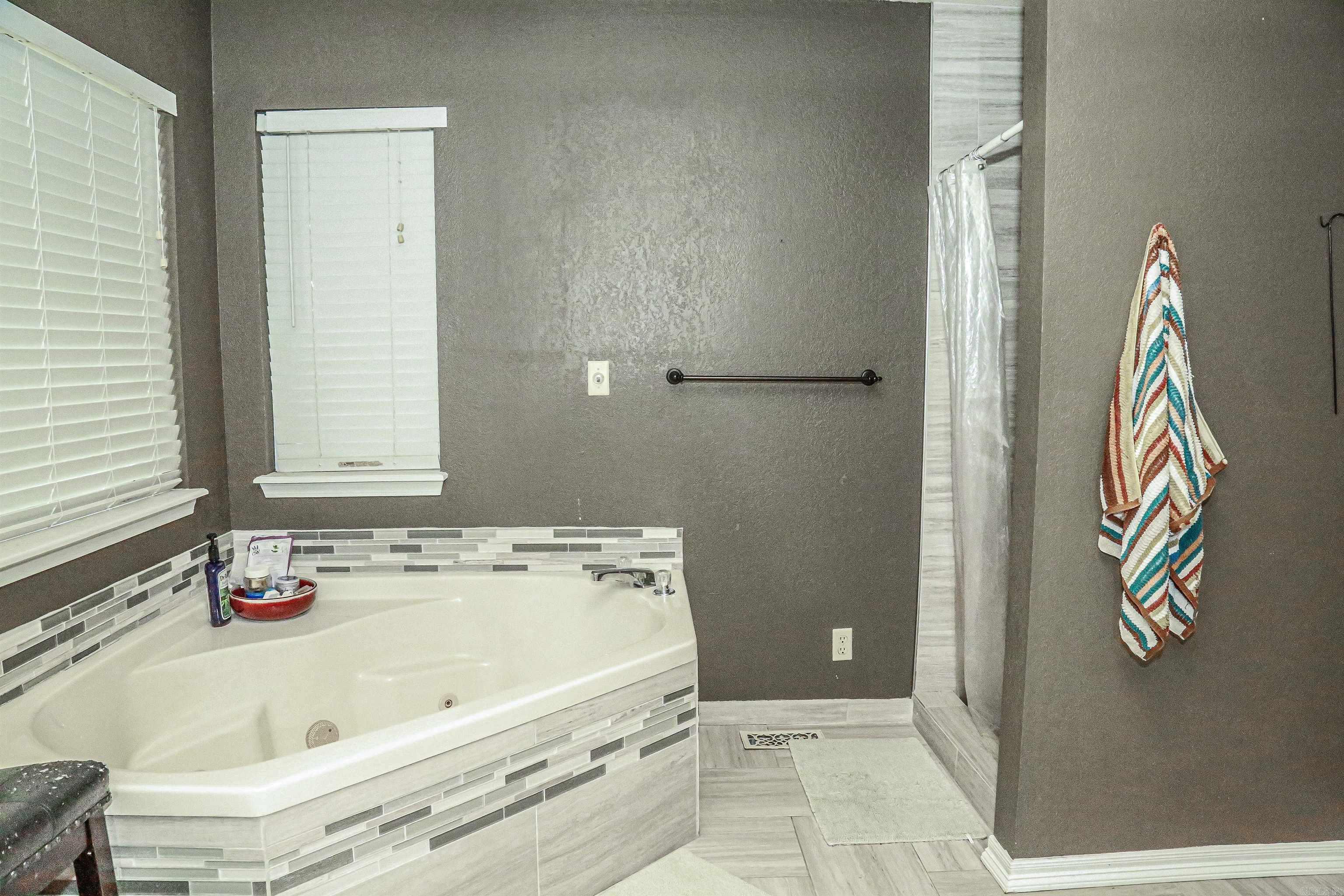 34 Valley View Dr East Russellville, AR 72802