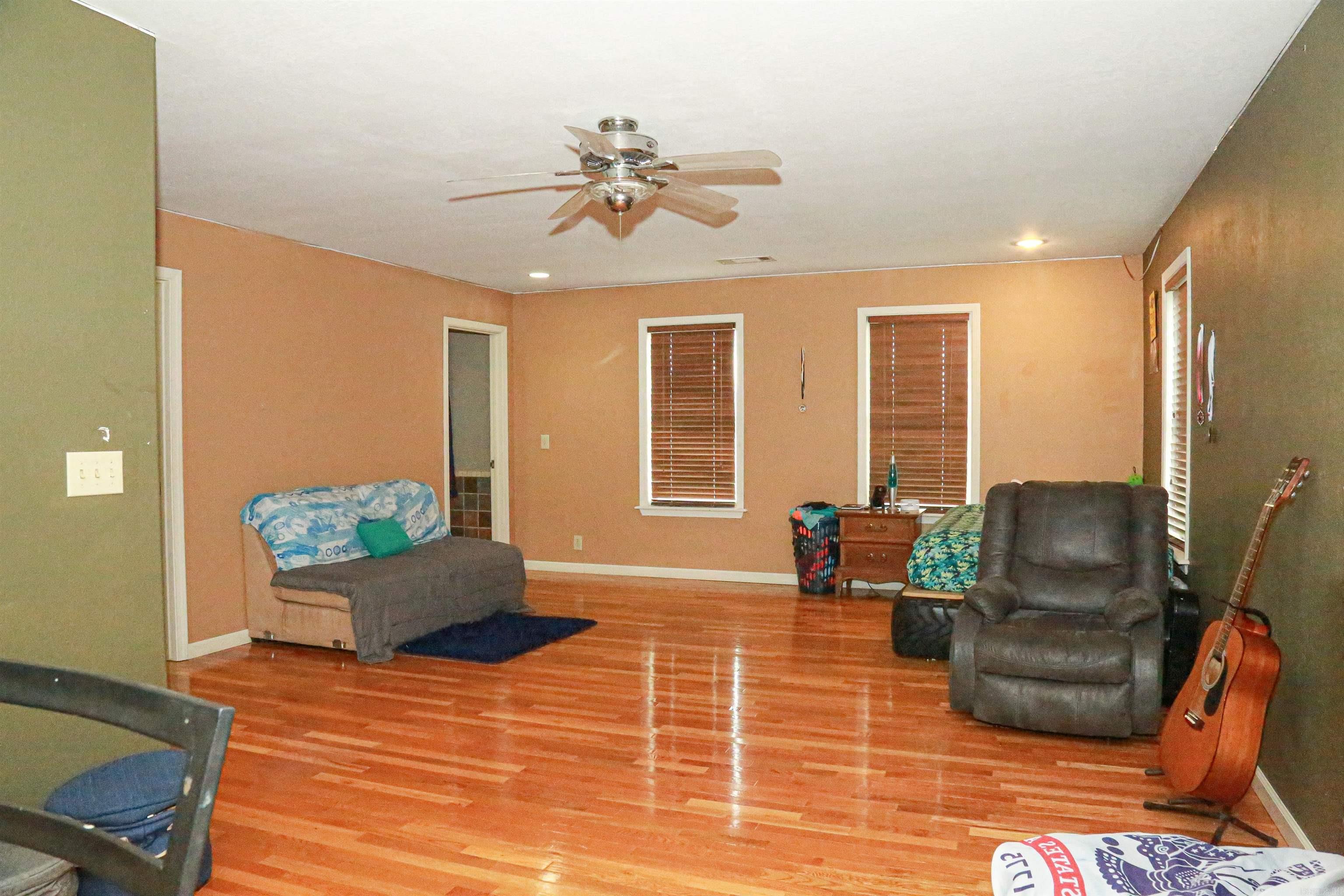 34 Valley View Dr East Russellville, AR 72802
