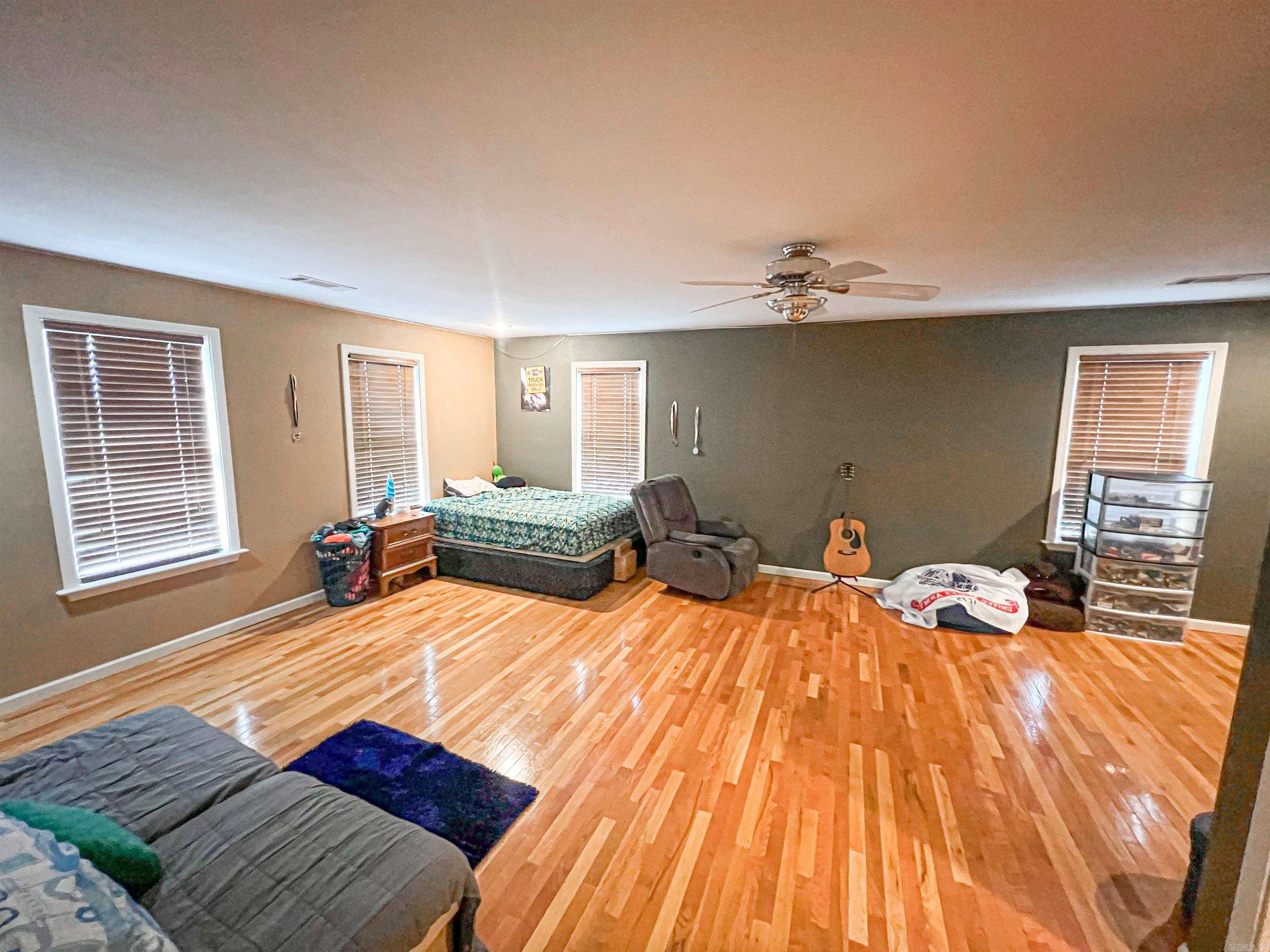 34 Valley View Dr East Russellville, AR 72802