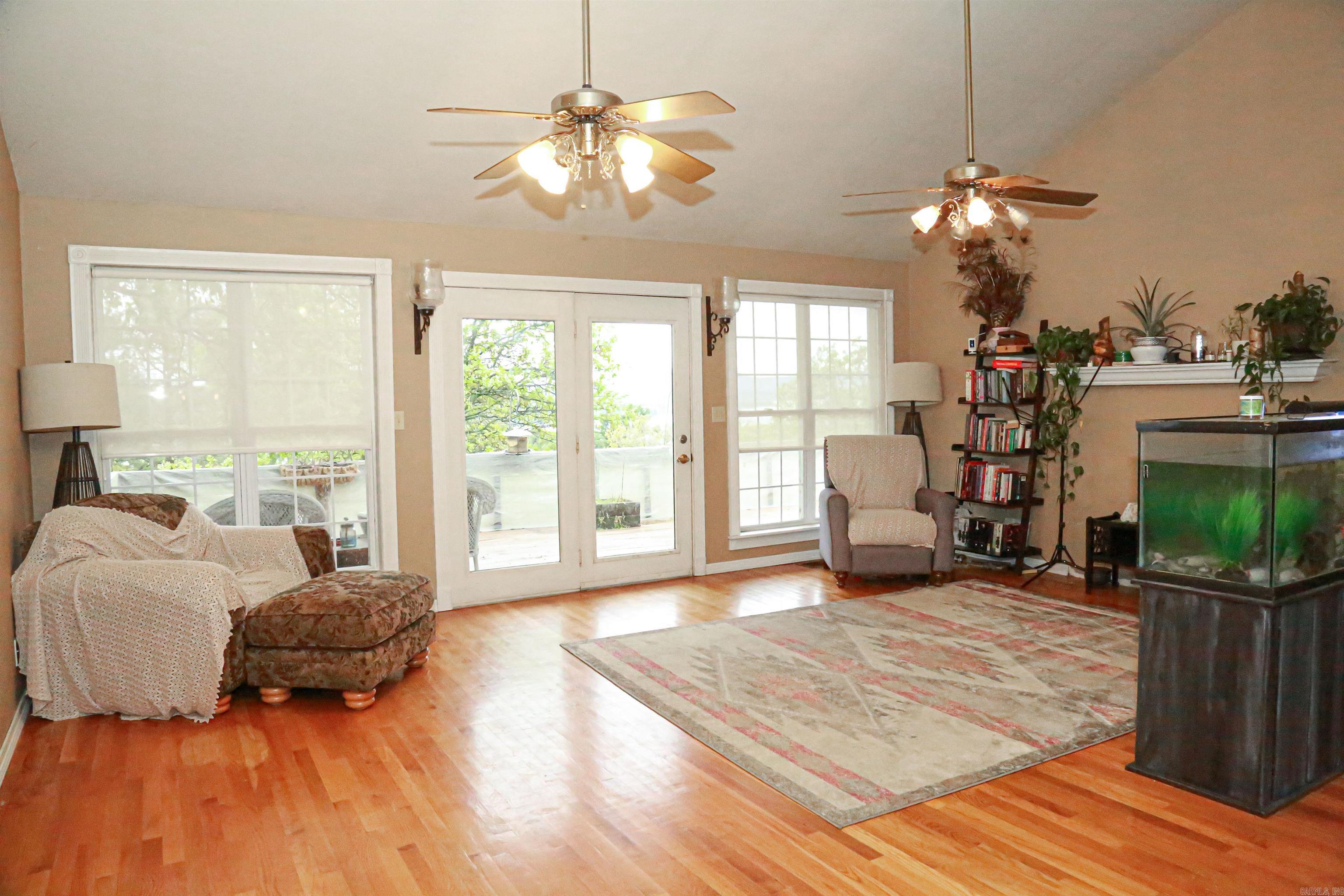 34 Valley View Dr East Russellville, AR 72802
