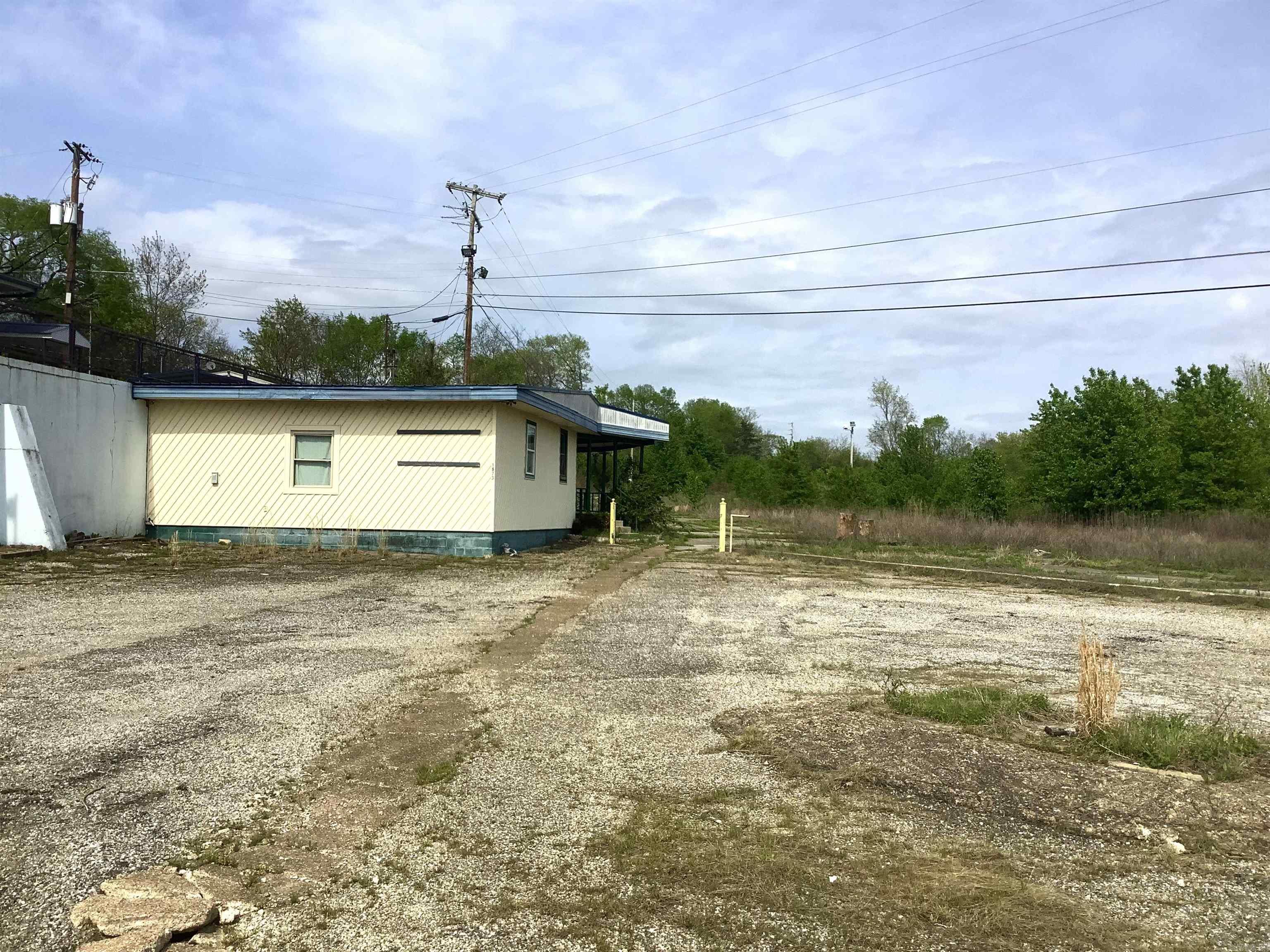 1875 E Grand 1873 E. Grand Ave Hot Springs, AR