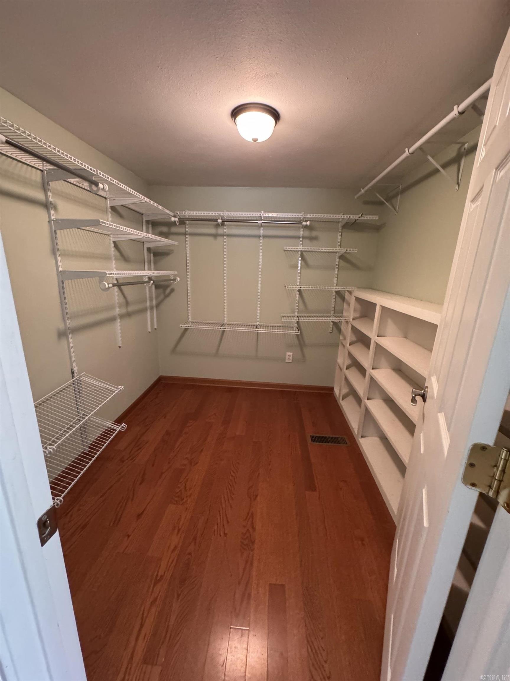 1004  Cedar  Searcy, AR