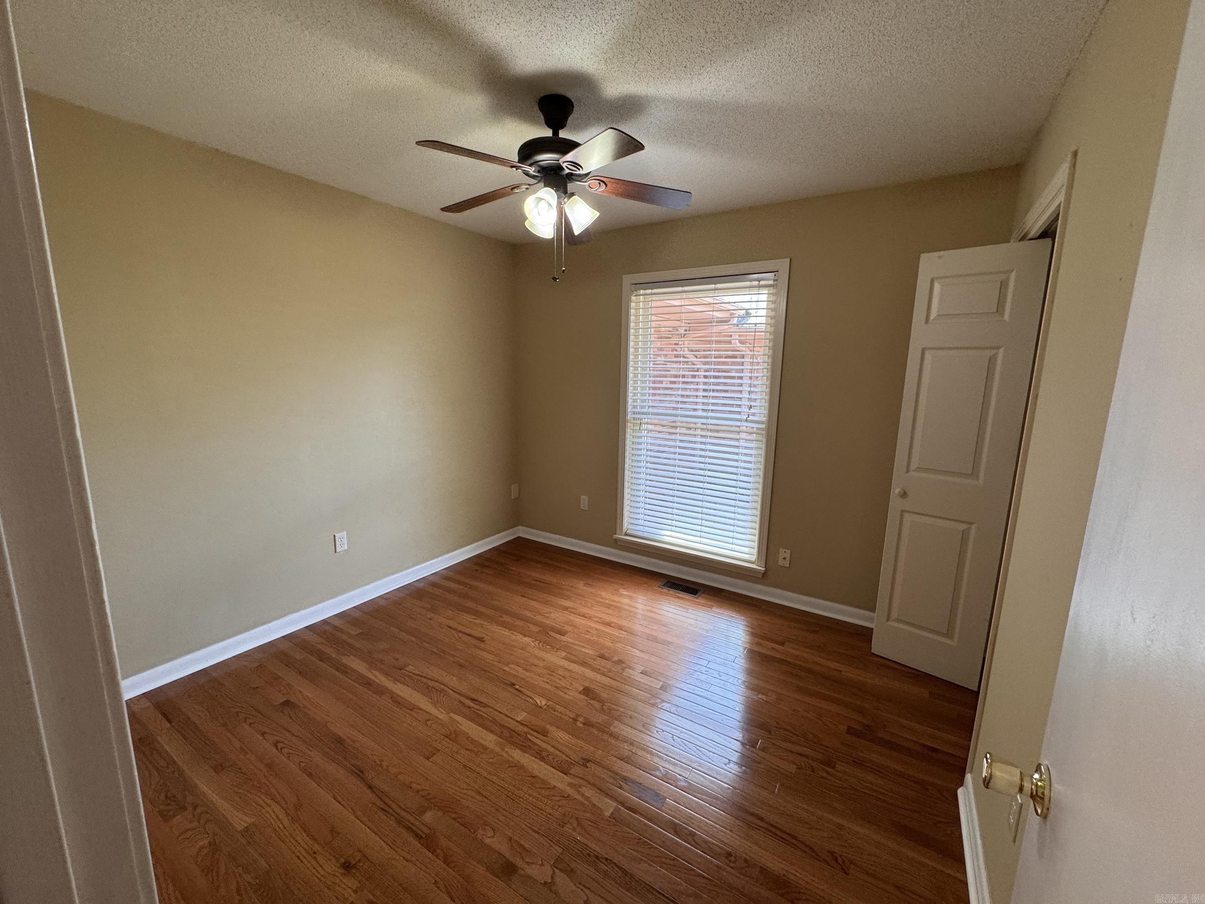 1004  Cedar  Searcy, AR