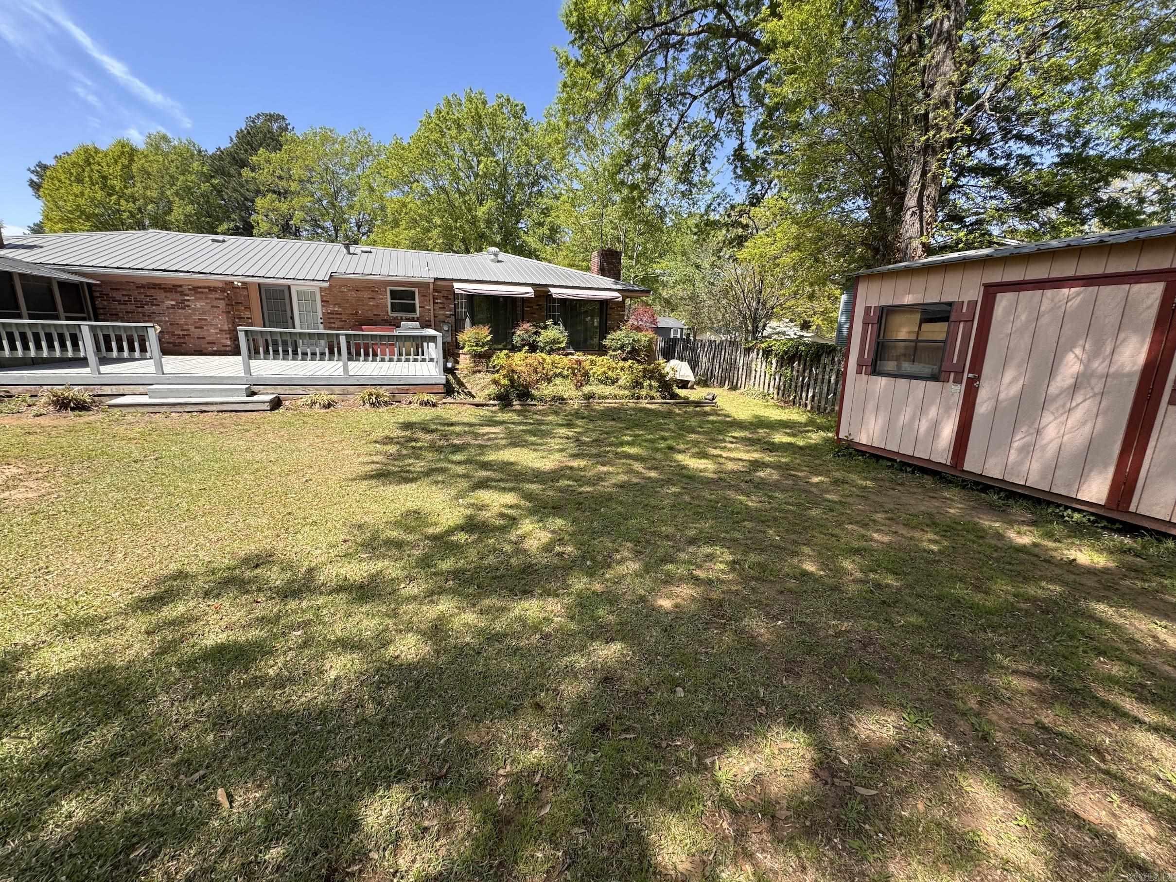 1004  Cedar  Searcy, AR
