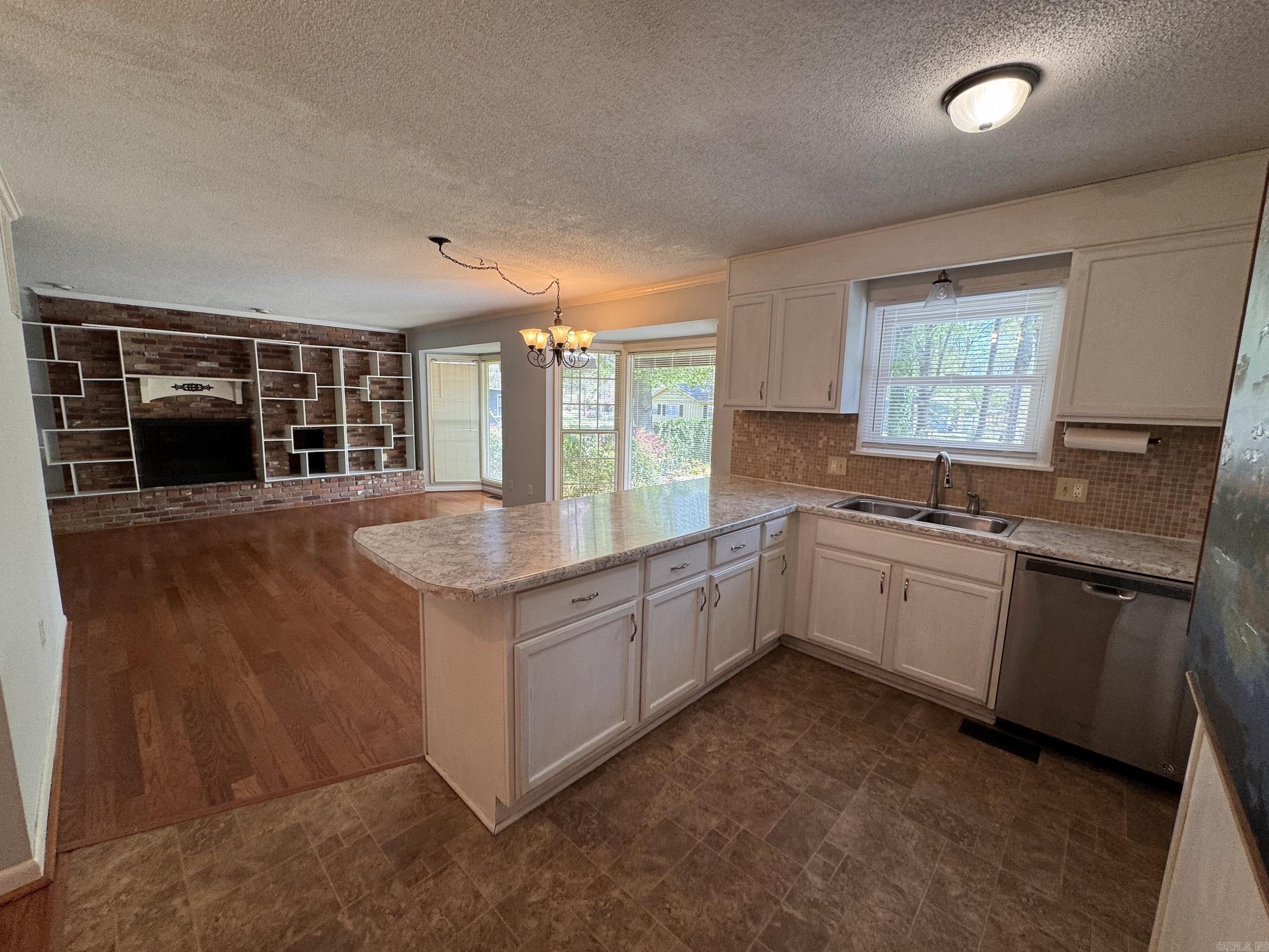 1004  Cedar  Searcy, AR