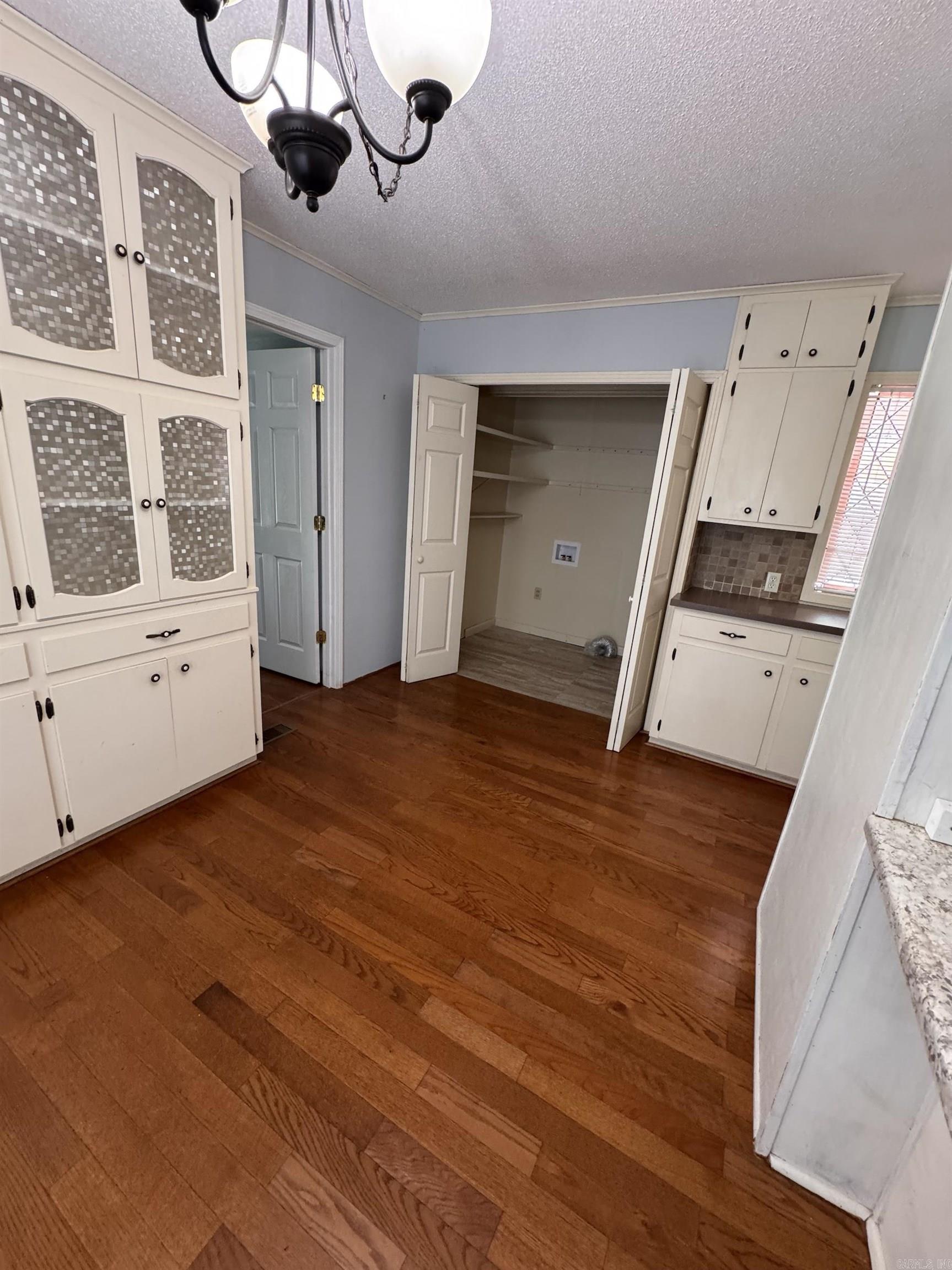 1004  Cedar  Searcy, AR