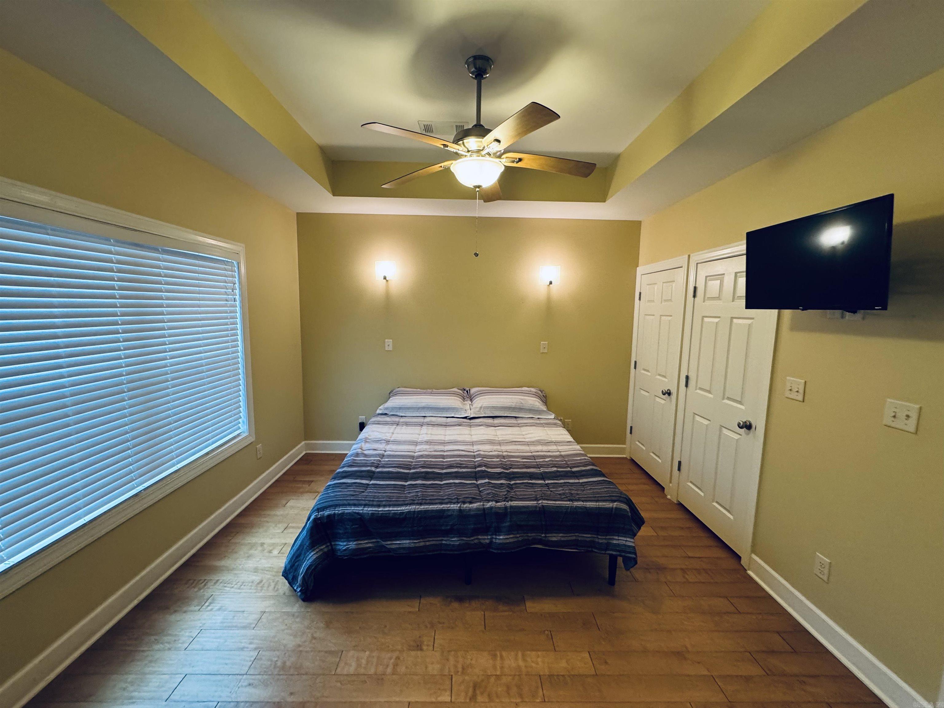 85  Lakeshore  Greers Ferry, AR