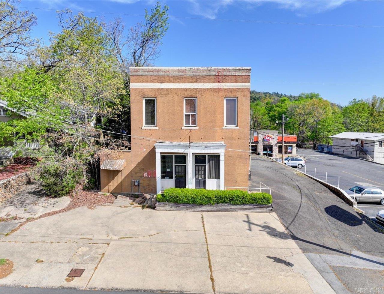 710 W Grand Ave  Hot Springs, AR