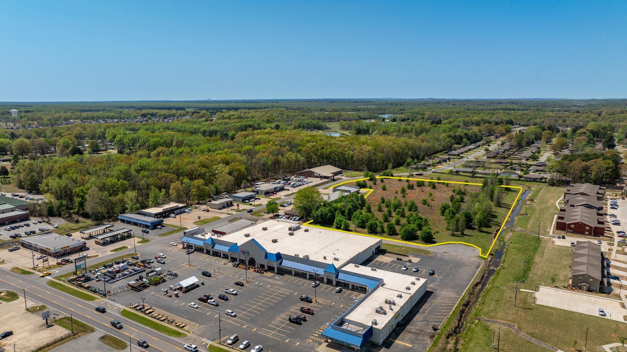 00  Plaza  Cabot, AR