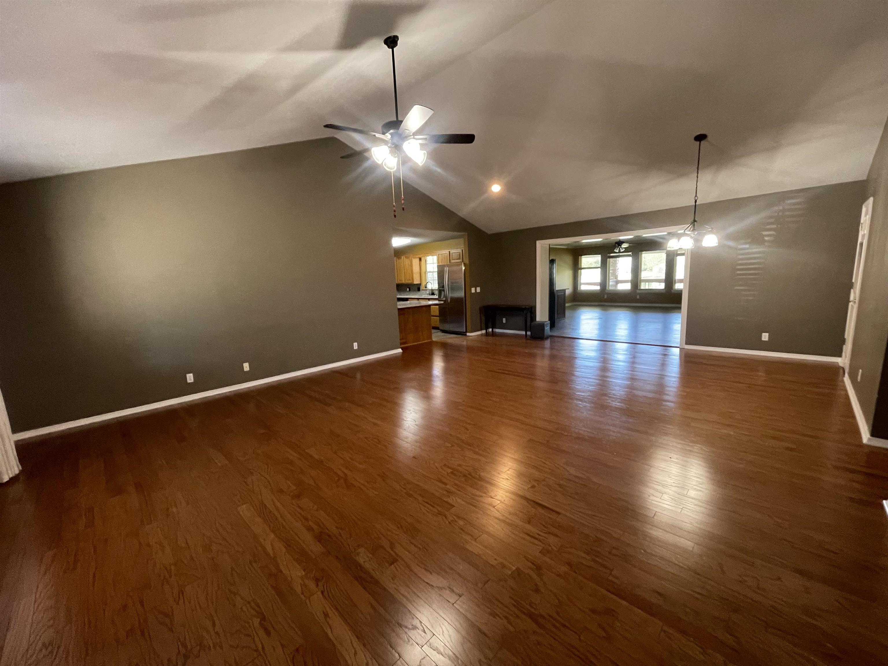 20  Shamrock  Clarksville, AR