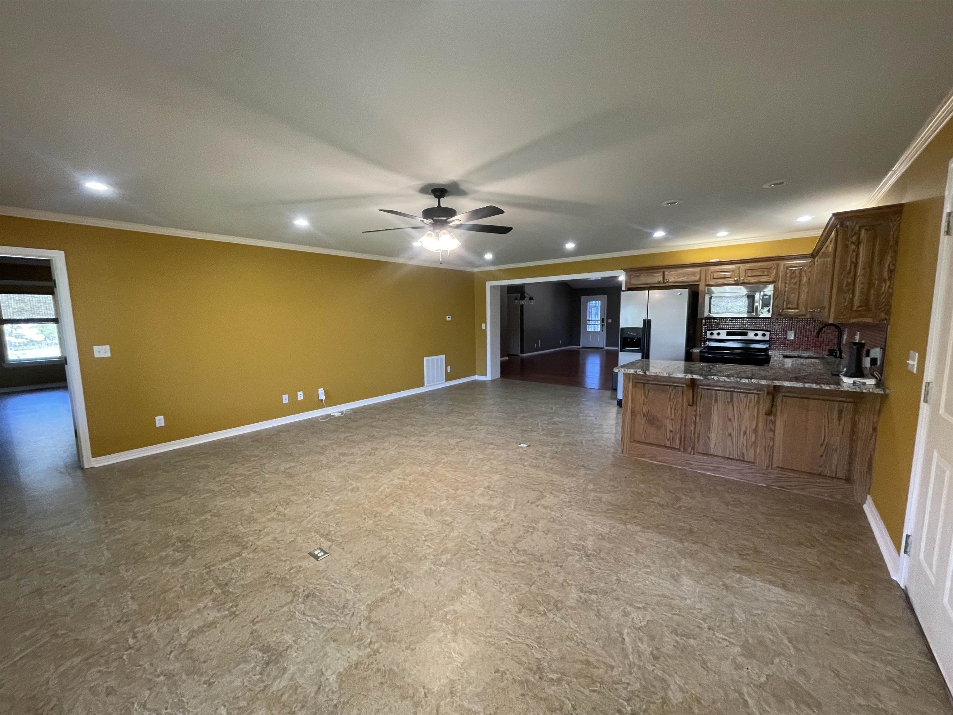 20  Shamrock  Clarksville, AR