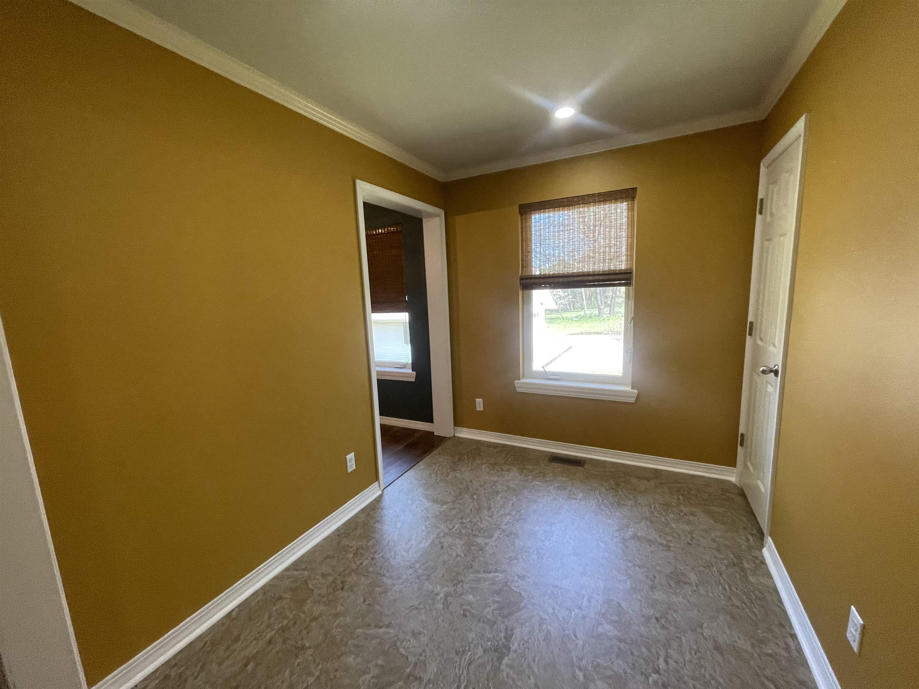20  Shamrock  Clarksville, AR
