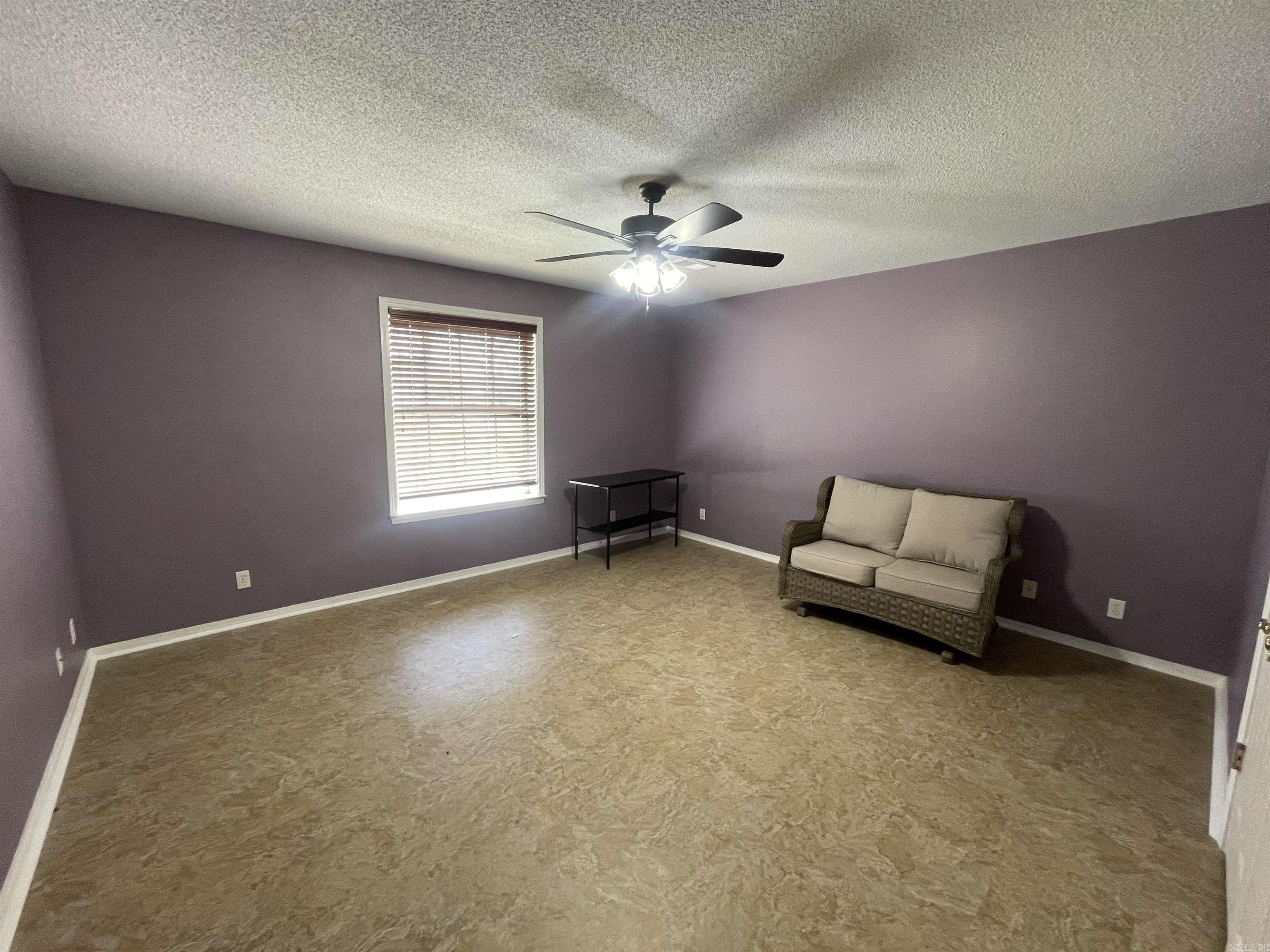 20 Shamrock  Clarksville, AR