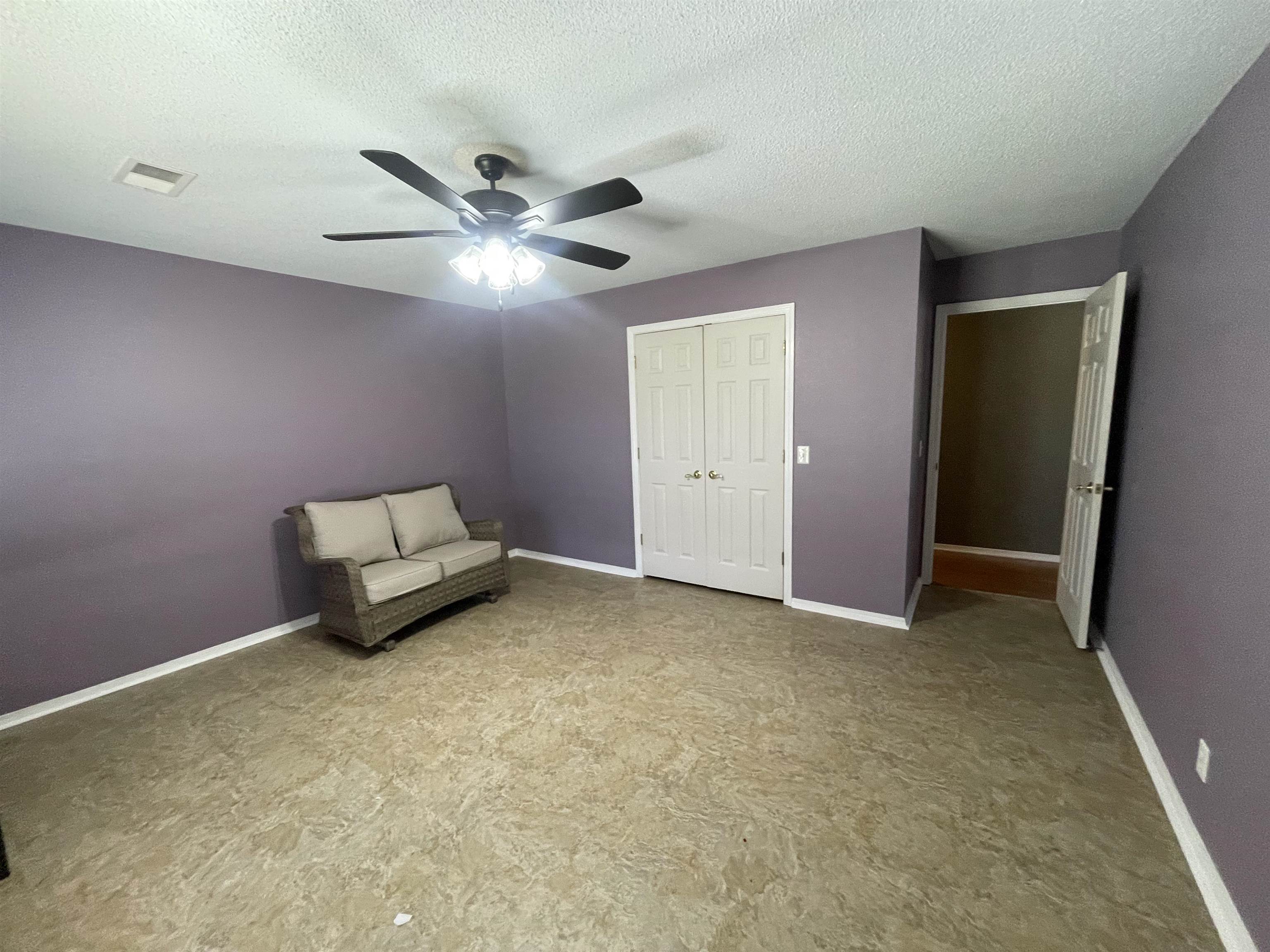 20  Shamrock  Clarksville, AR