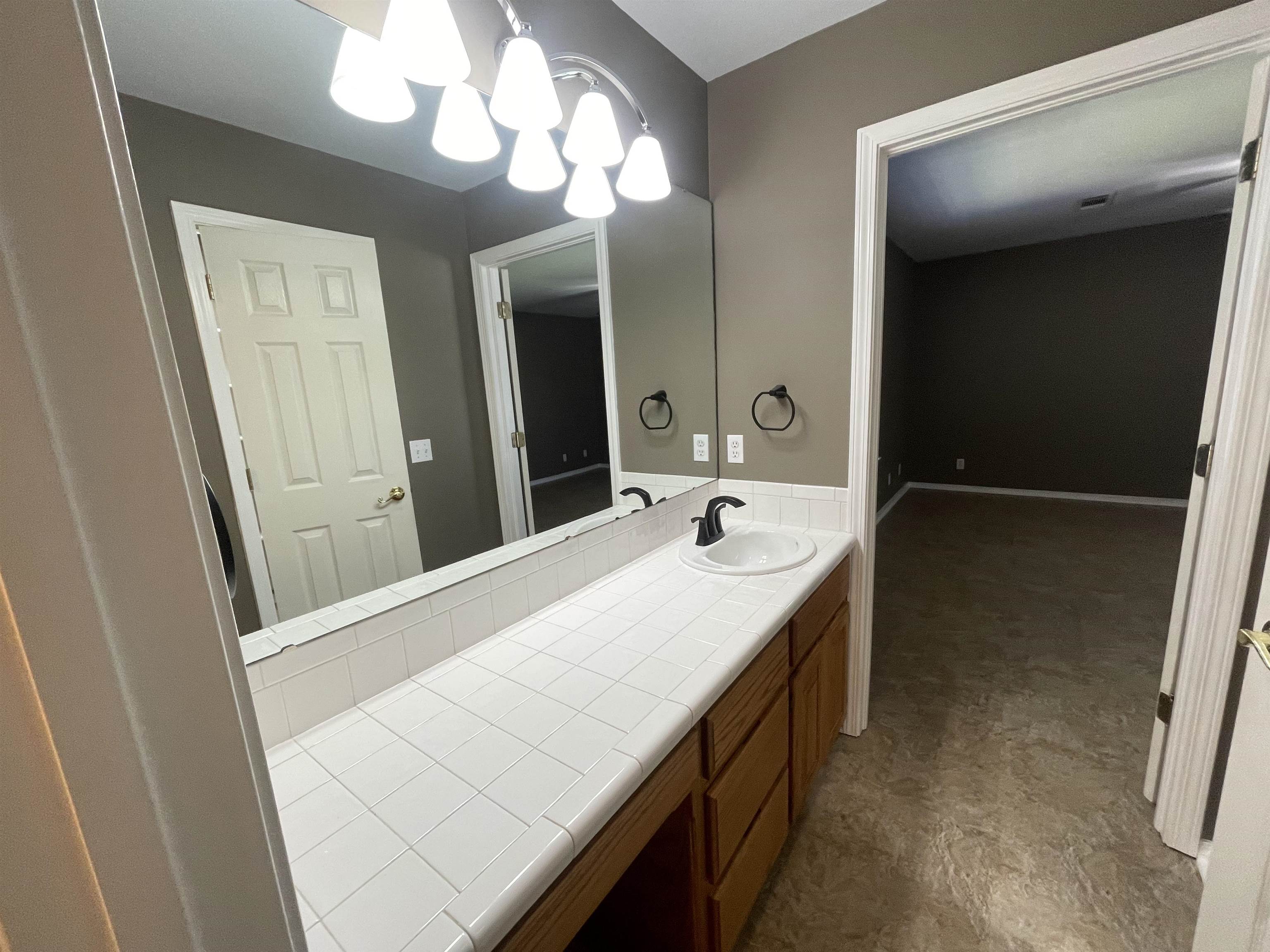 20  Shamrock  Clarksville, AR