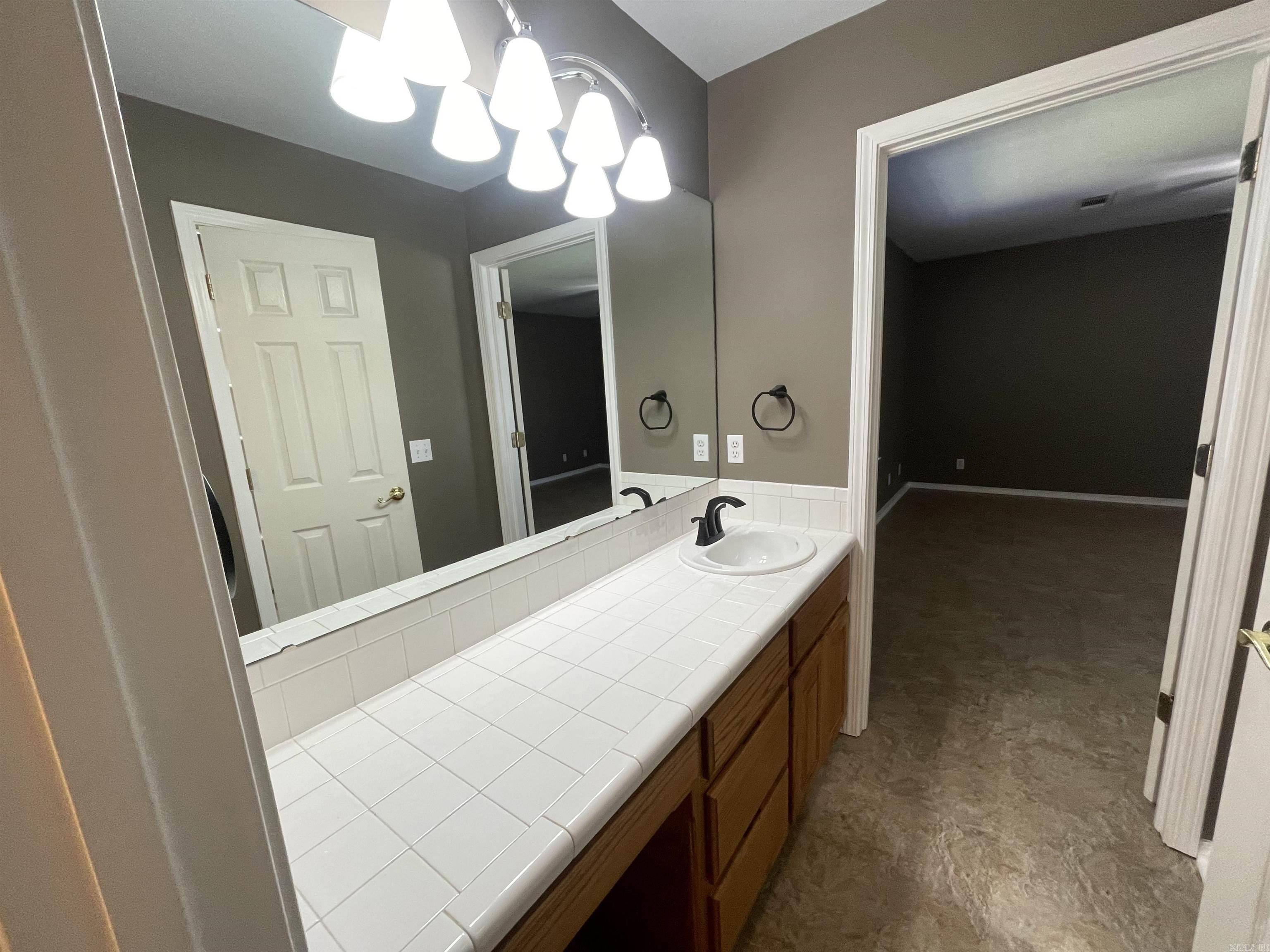 20 Shamrock  Clarksville, AR