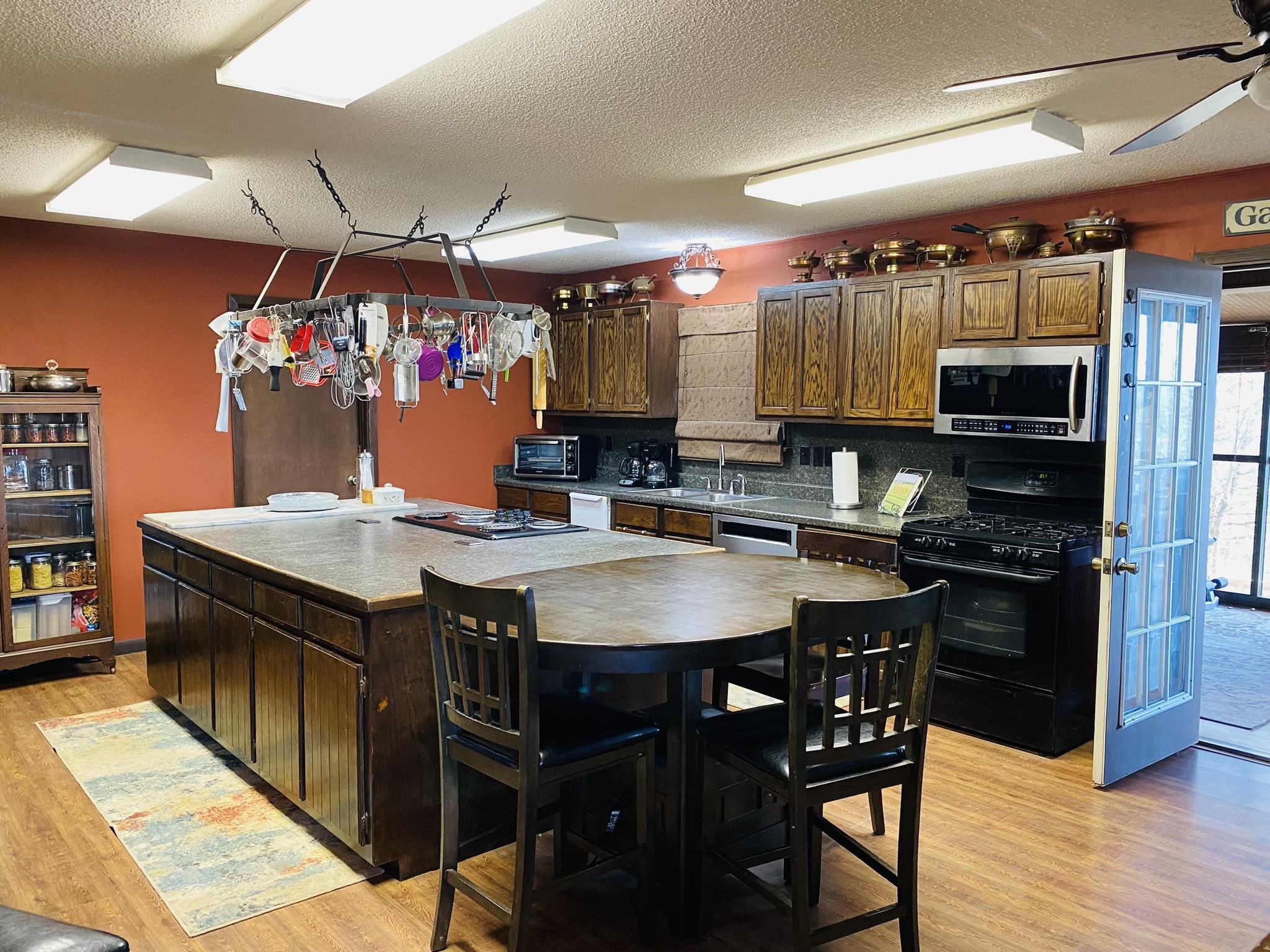 444 Cedar Cabin Lane Calico Rock, AR 72519