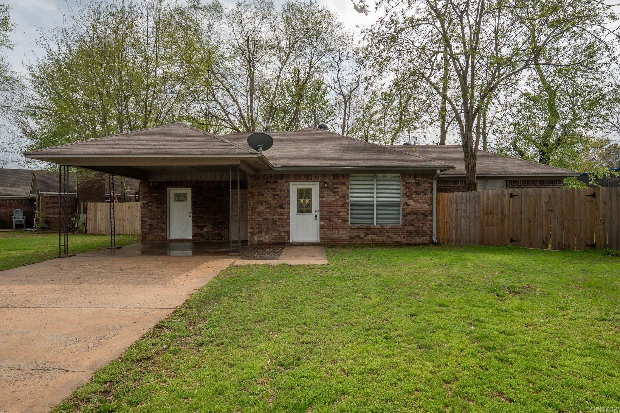 8  Steele Magnolia  Greenbrier, AR