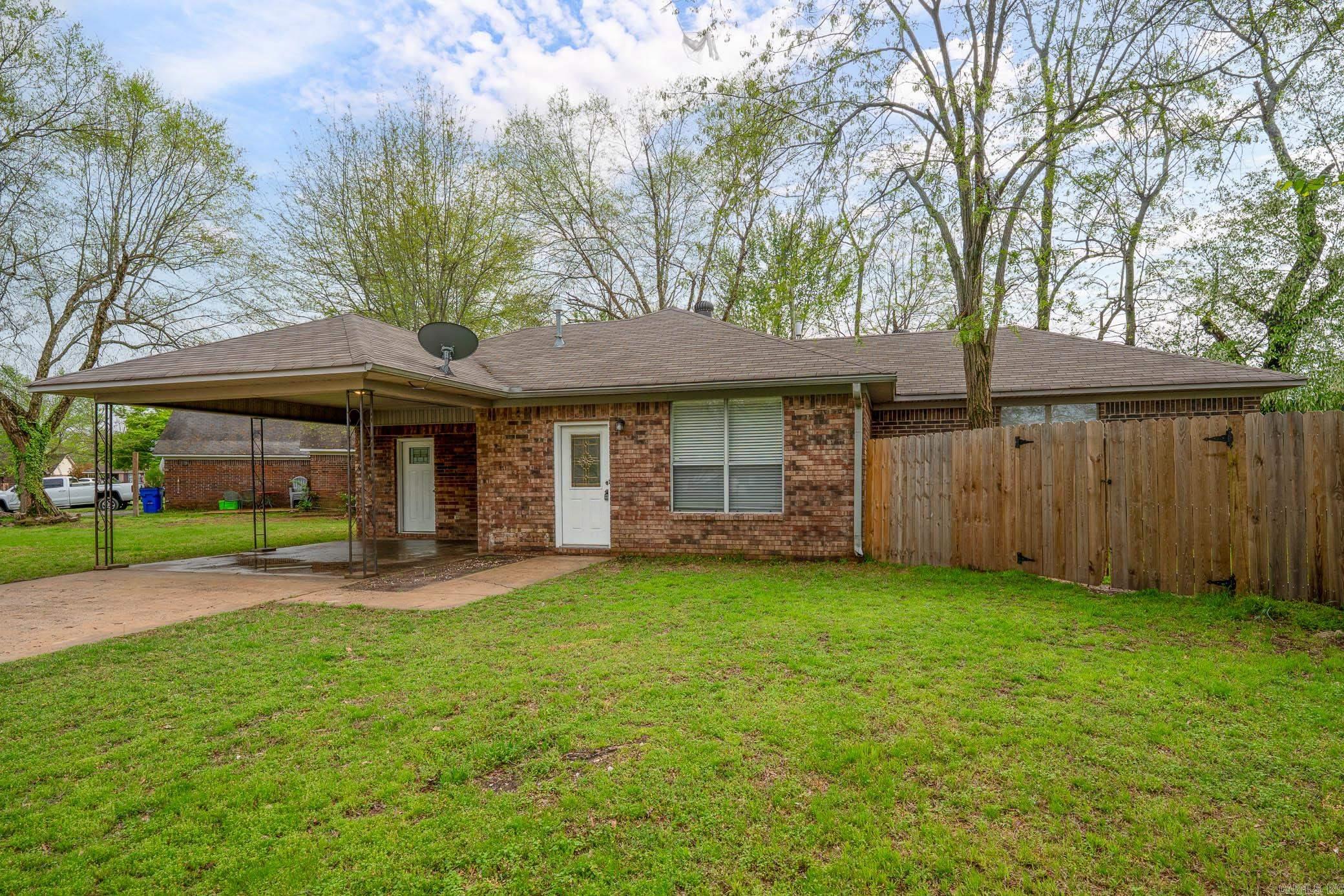 8  Steele Magnolia  Greenbrier, AR
