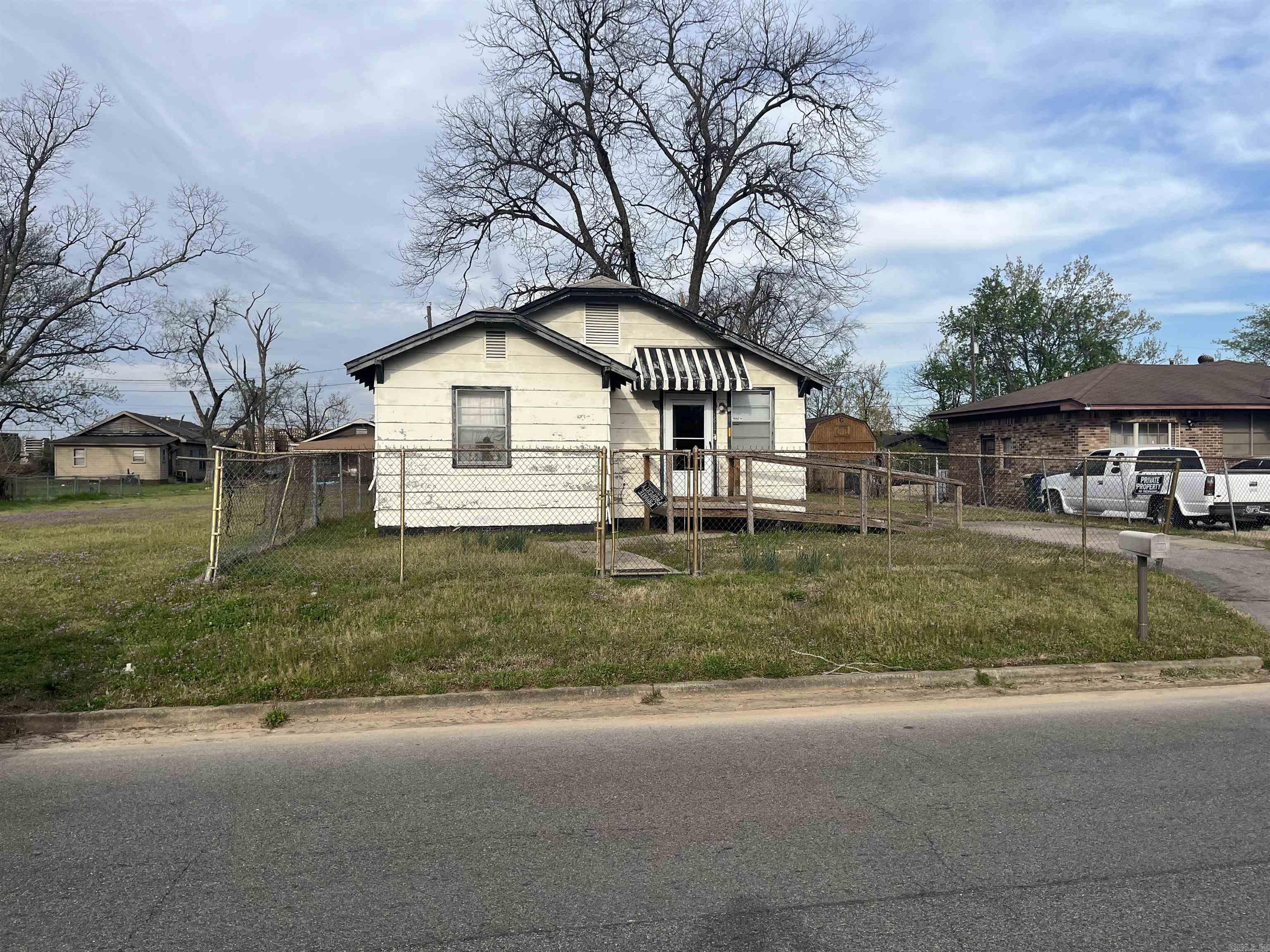 1517  Ben  North Little Rock, AR