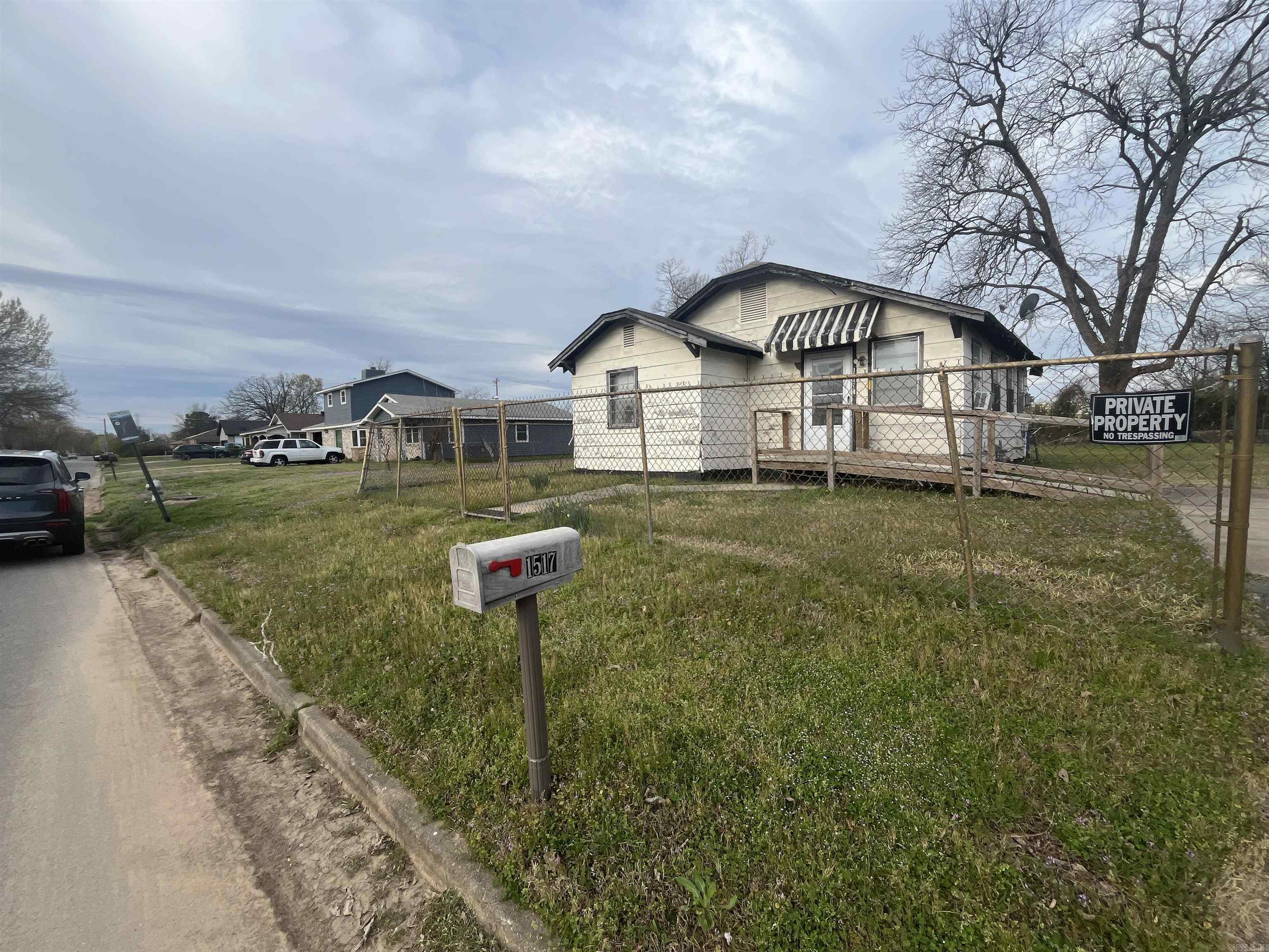 1517  Ben  North Little Rock, AR
