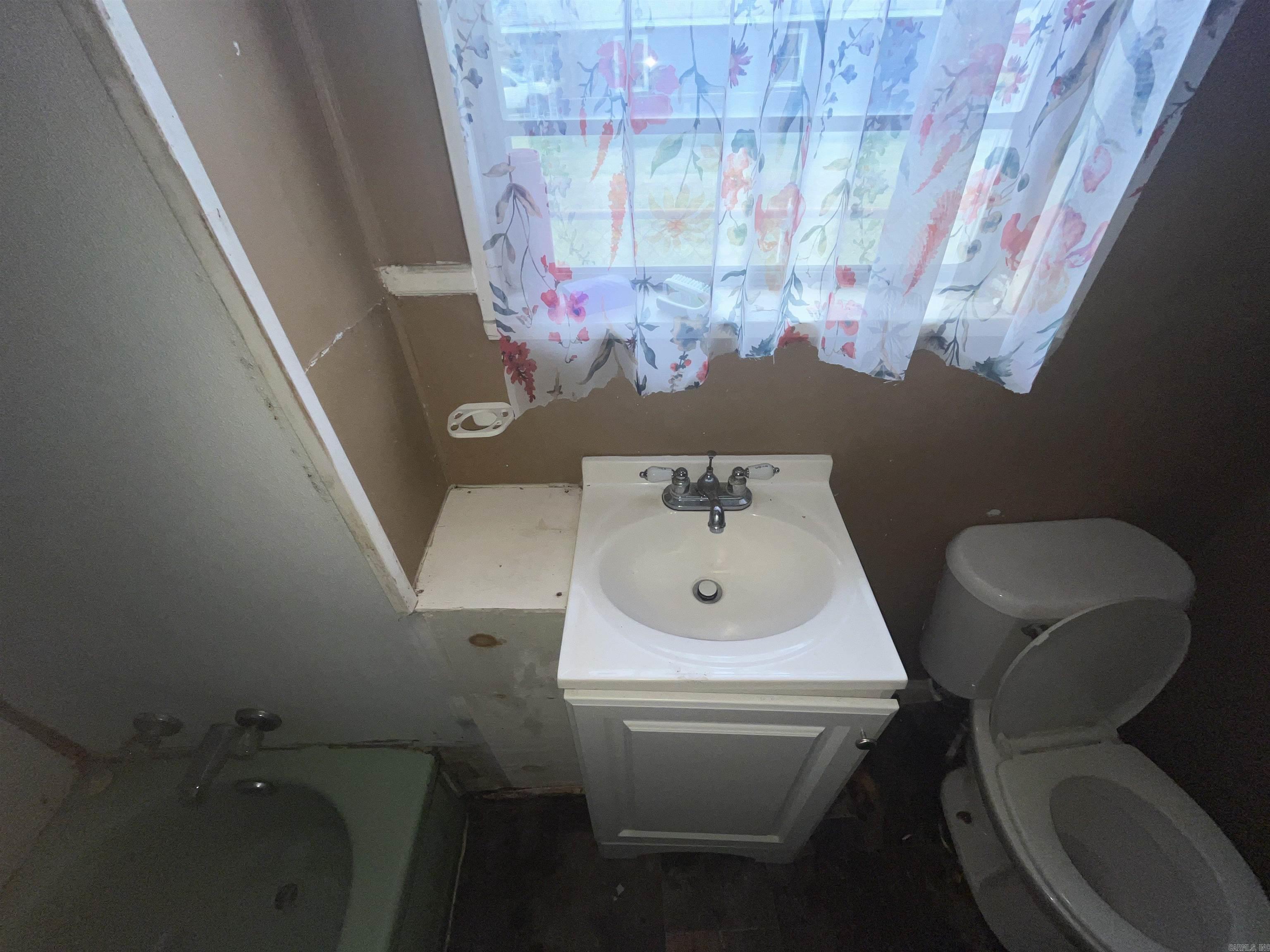 1517  Ben  North Little Rock, AR