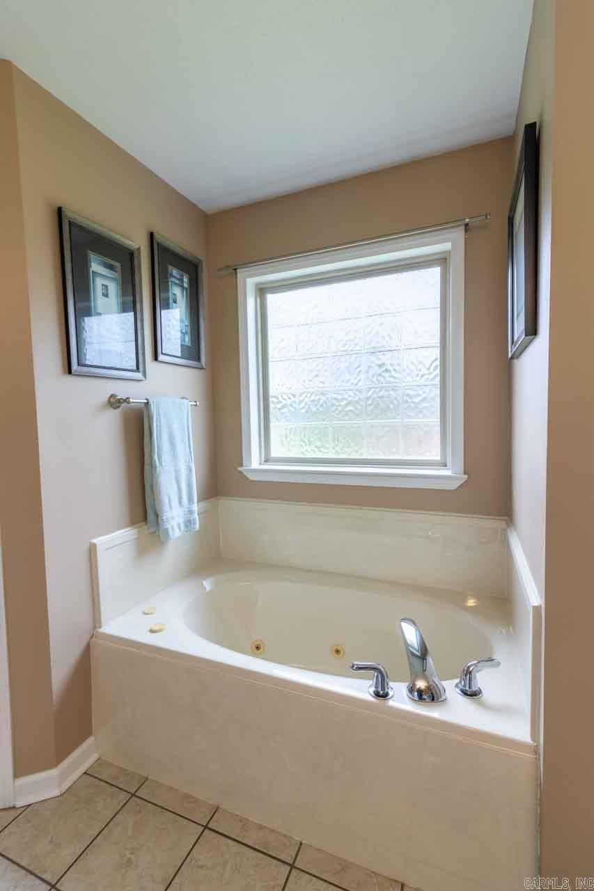 84  Robins Nest  Lonoke, AR