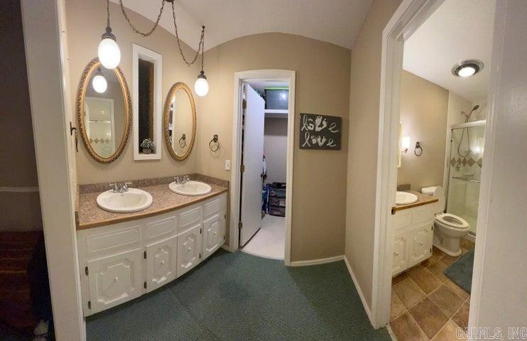 1174  County Road 3335  Clarksville, AR