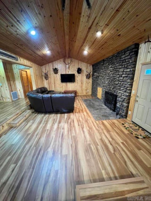 1174  County Road 3335  Clarksville, AR