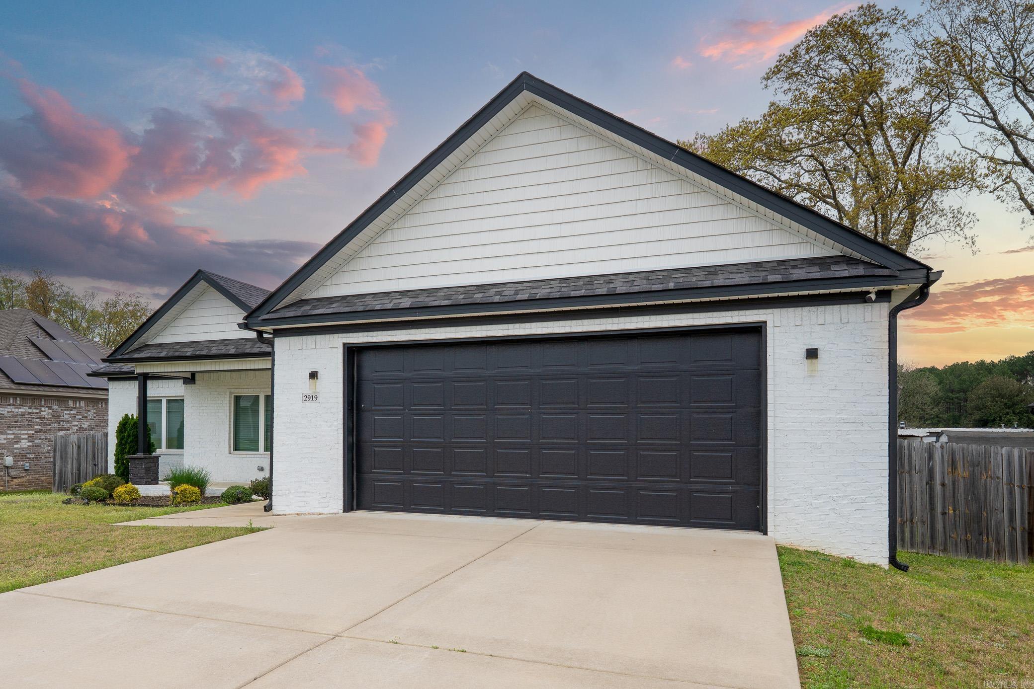 2919 Johnswood Village Drive Bryant, AR 72202