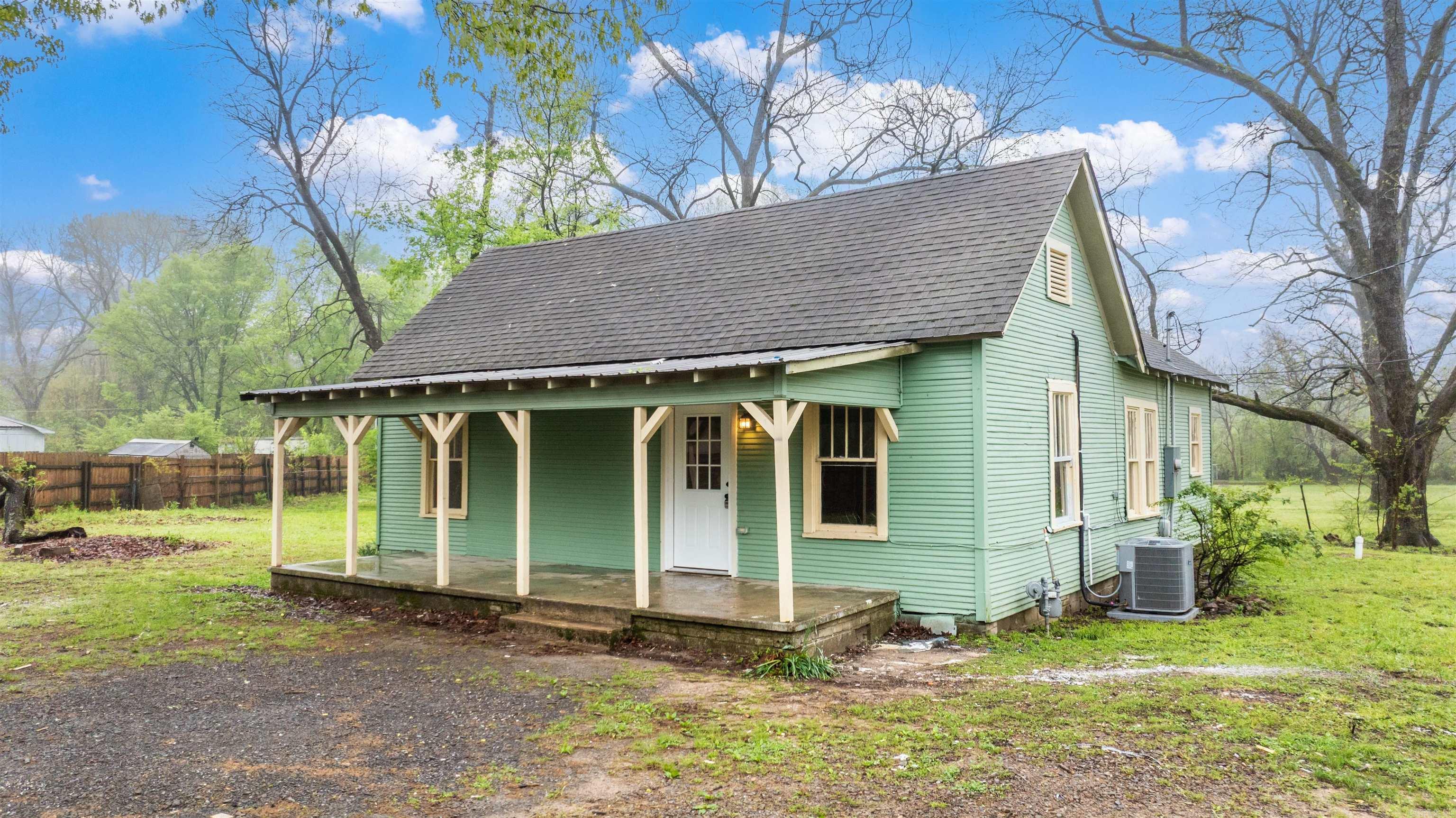 321  Chestnut  Jacksonville, AR