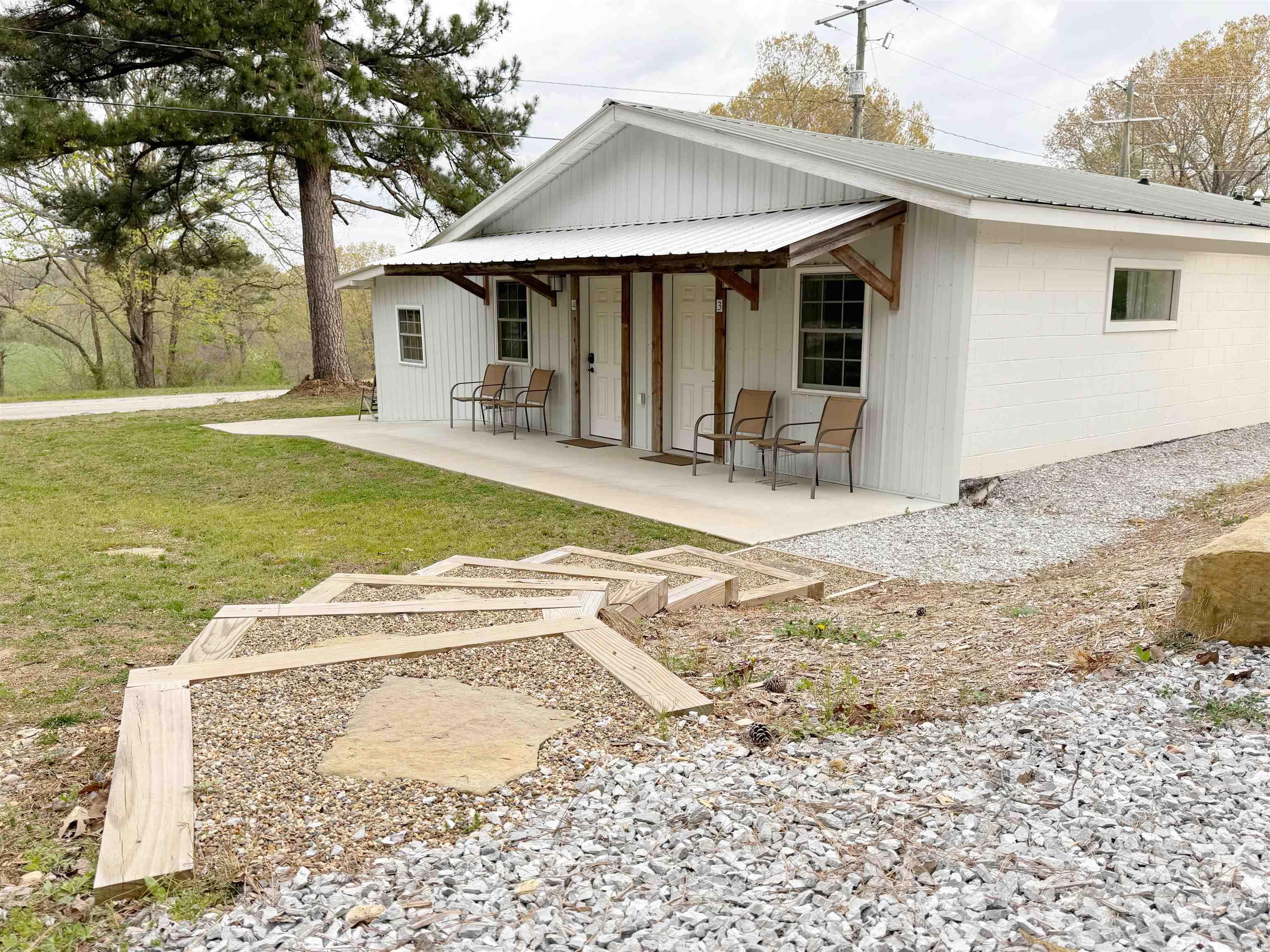 263  Jimmy Driftwood Pkwy  Mountain View, AR