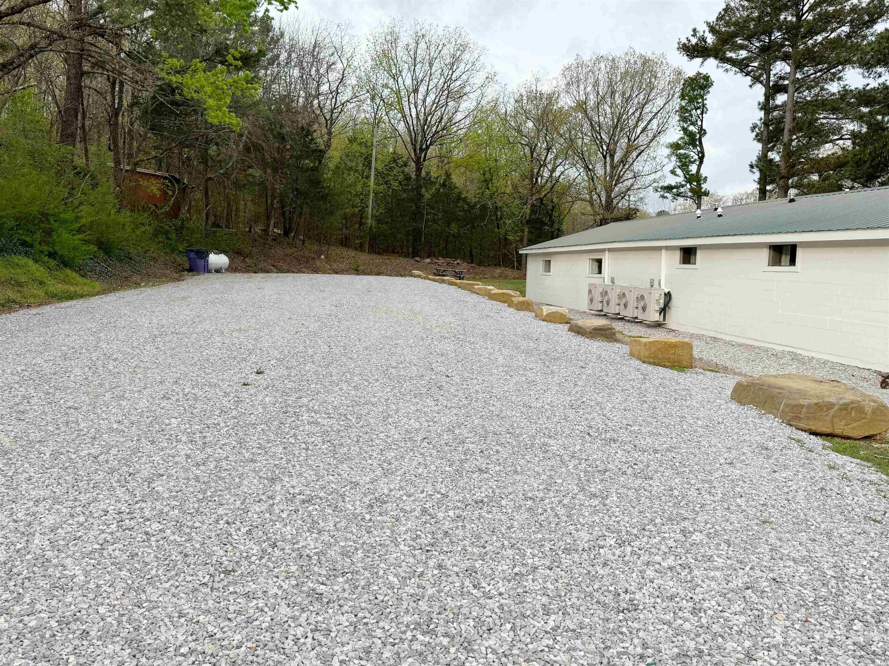 263  Jimmy Driftwood Pkwy  Mountain View, AR