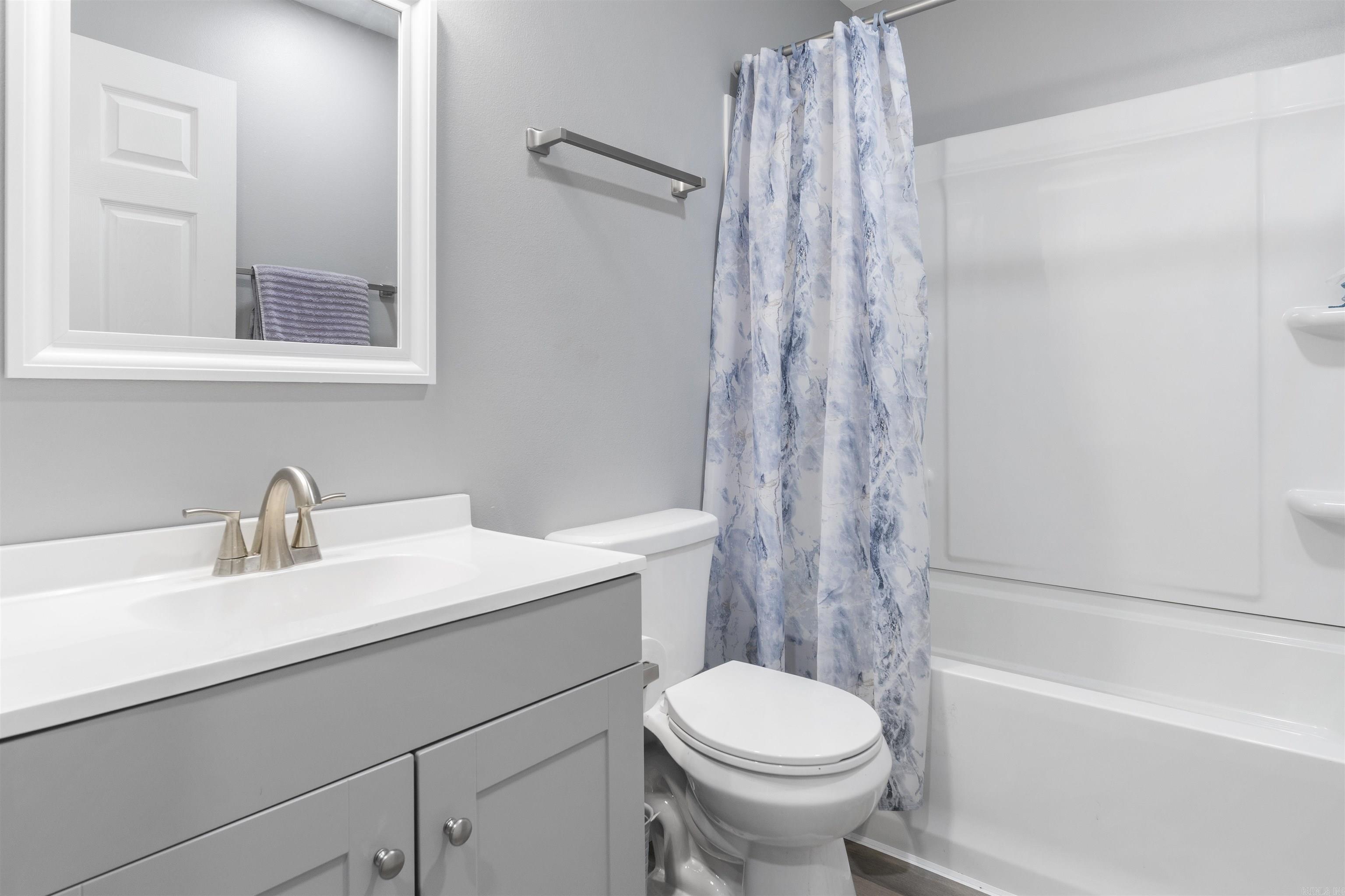 201  Cedar Terrace Drive  Romance, AR