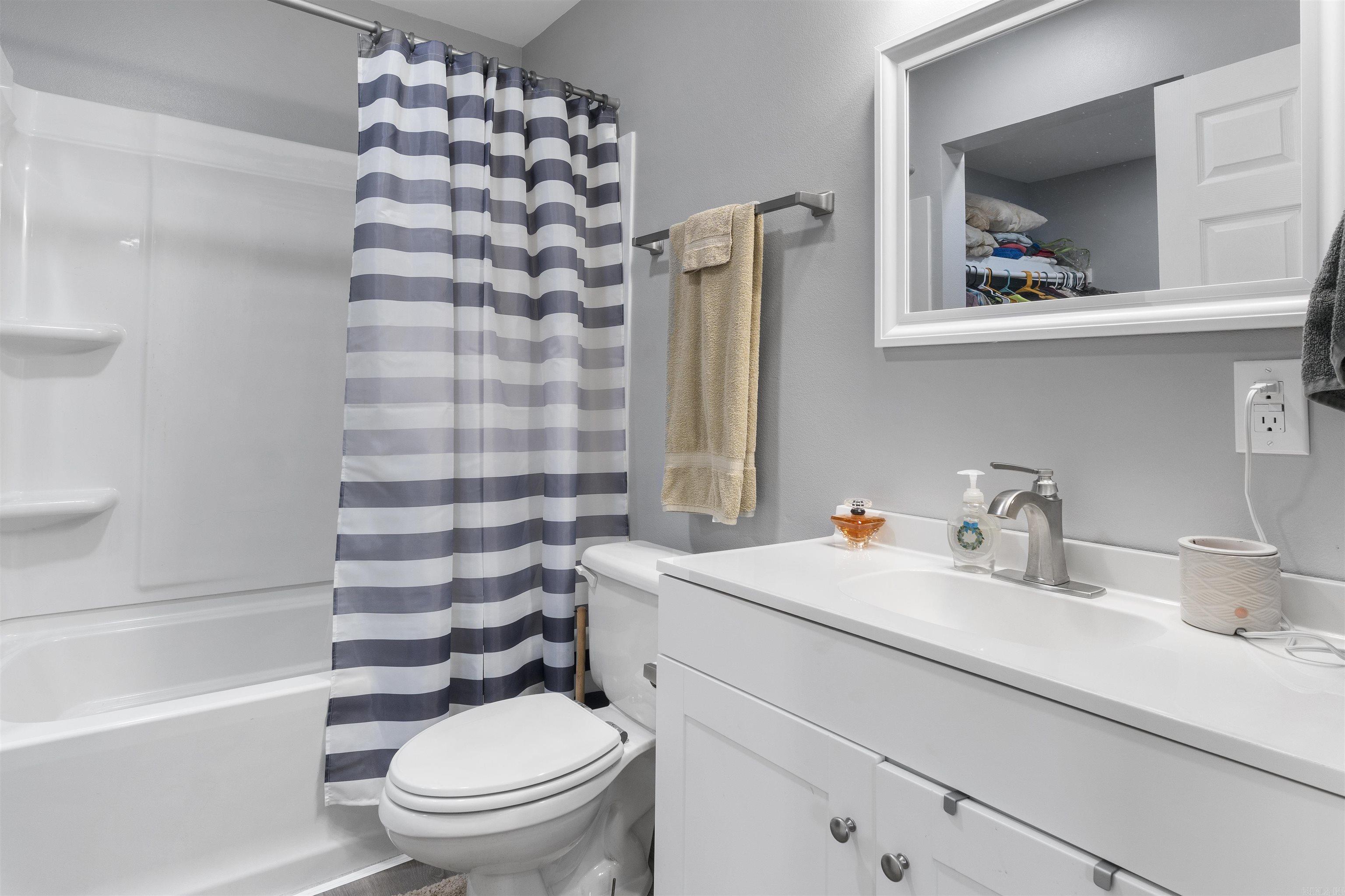 201  Cedar Terrace Drive  Romance, AR