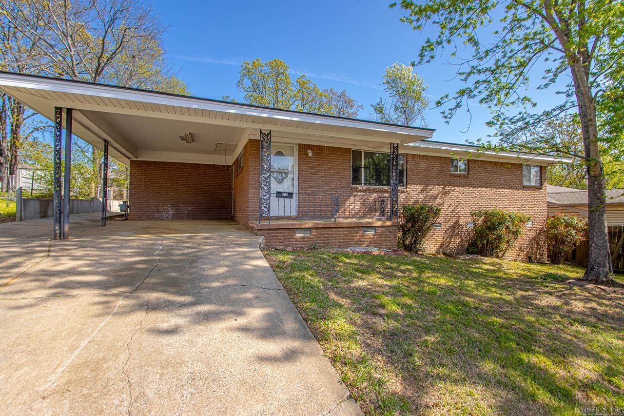 819 W 55th  North Little Rock, AR