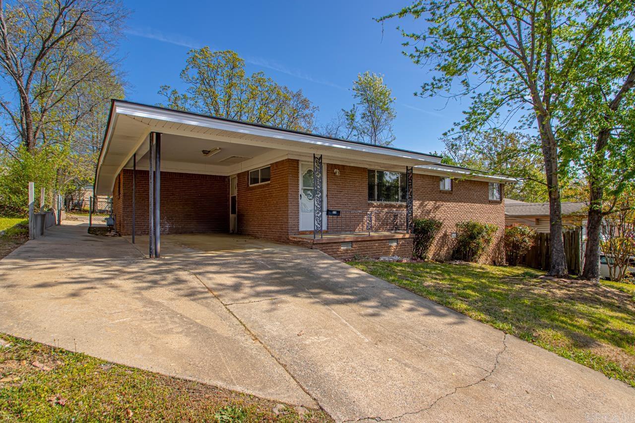 819 W 55th  North Little Rock, AR