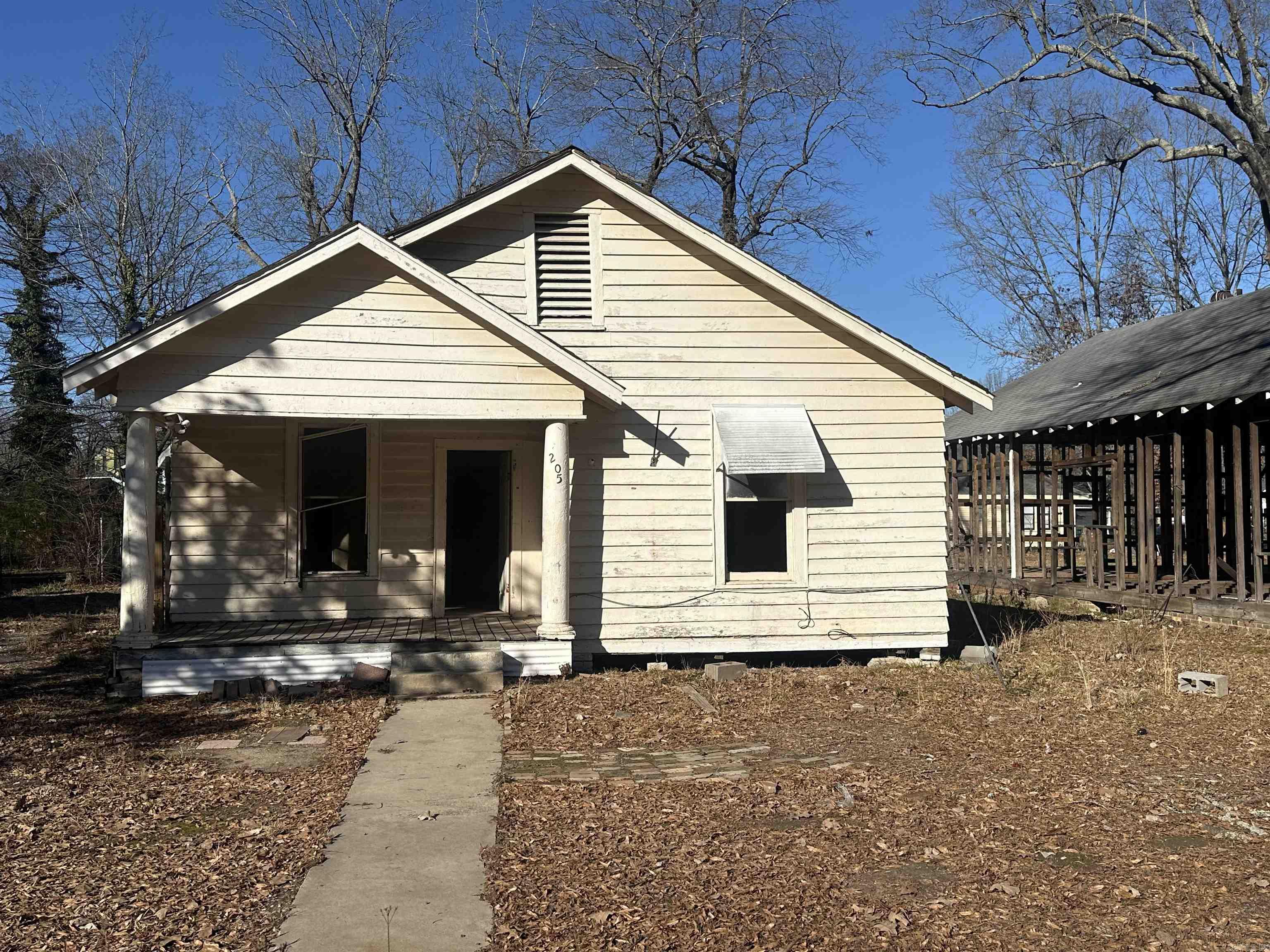 1205 W 33rd  Pine Bluff, AR